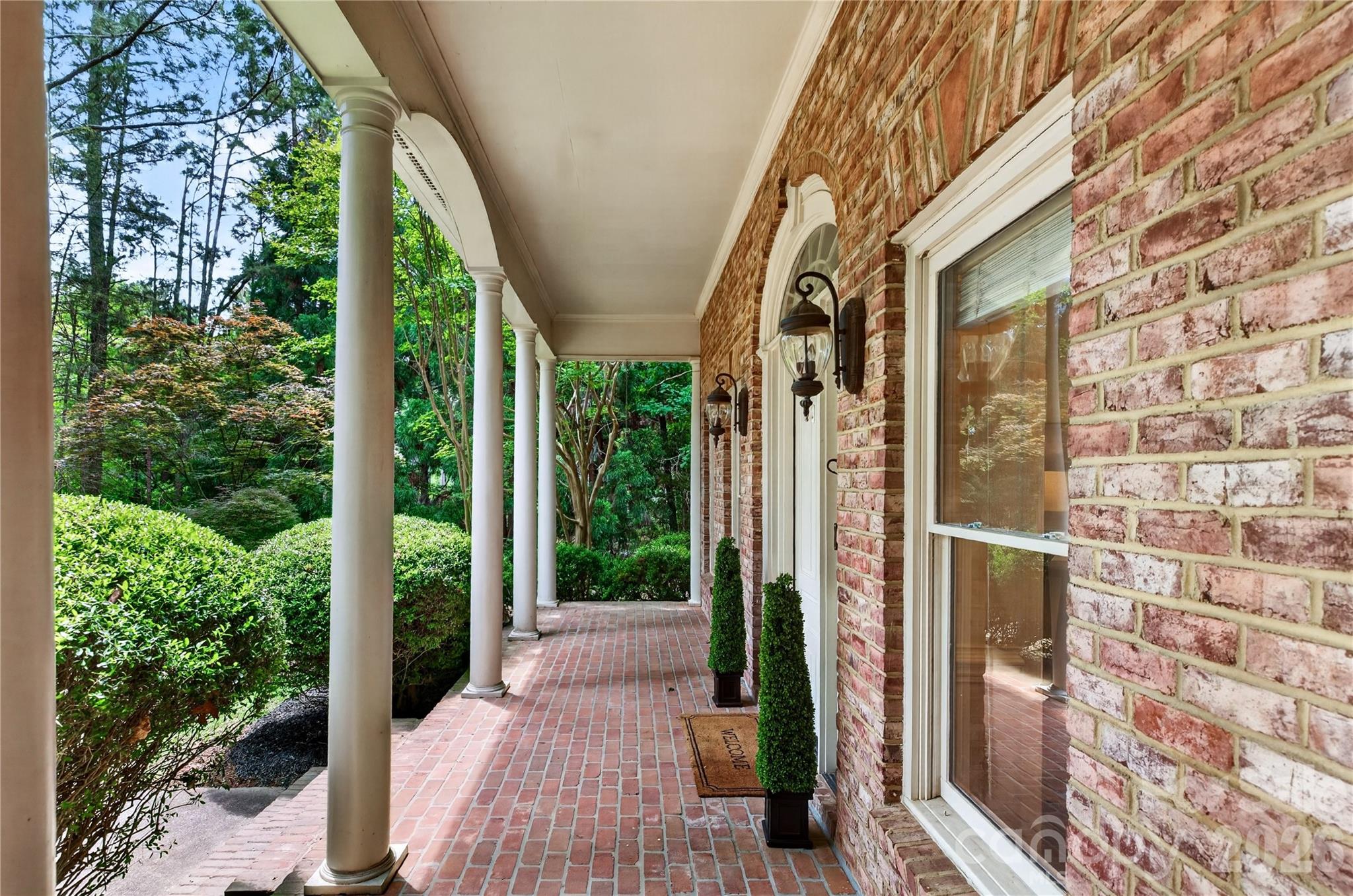Single Family Residence at 6424 Antioch Court, Matthews, photo 3 of 14