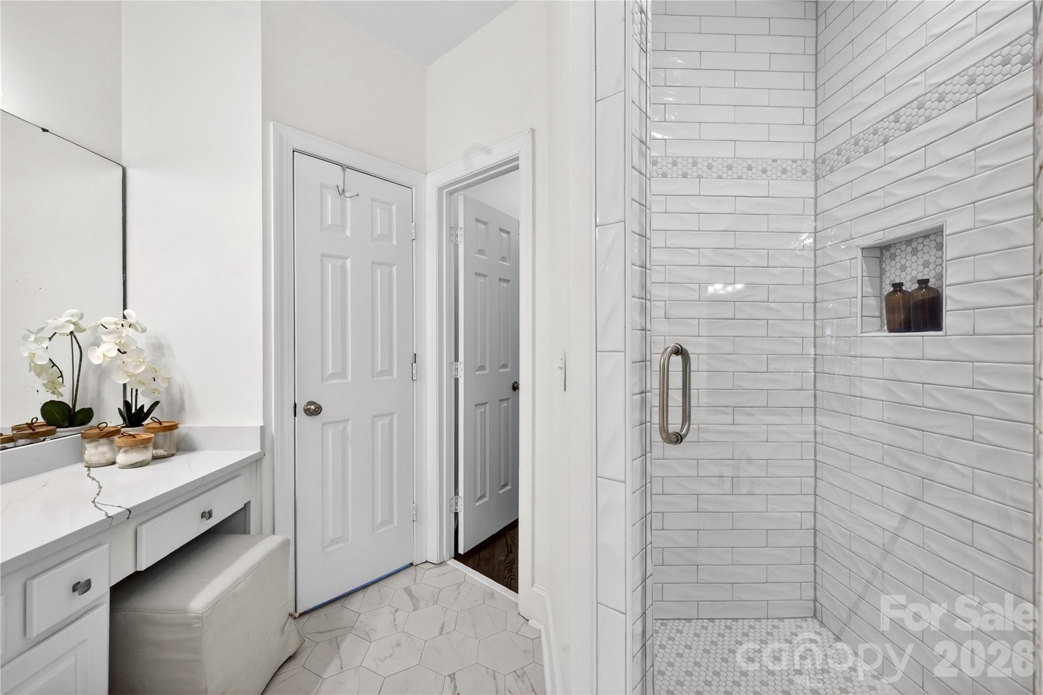 Single Family Residence at 6424 Antioch Court, Matthews, photo 10 of 14