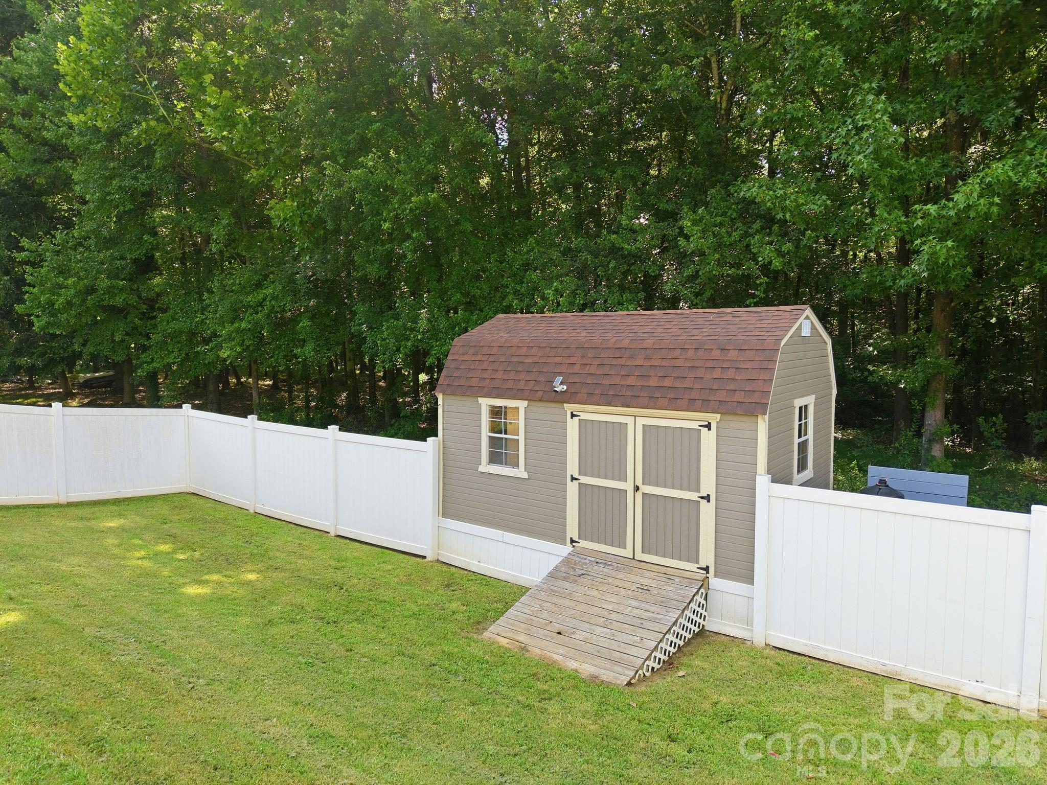 Single Family Residence at 421 De Lara Circle, Salisbury, photo 39 of 47