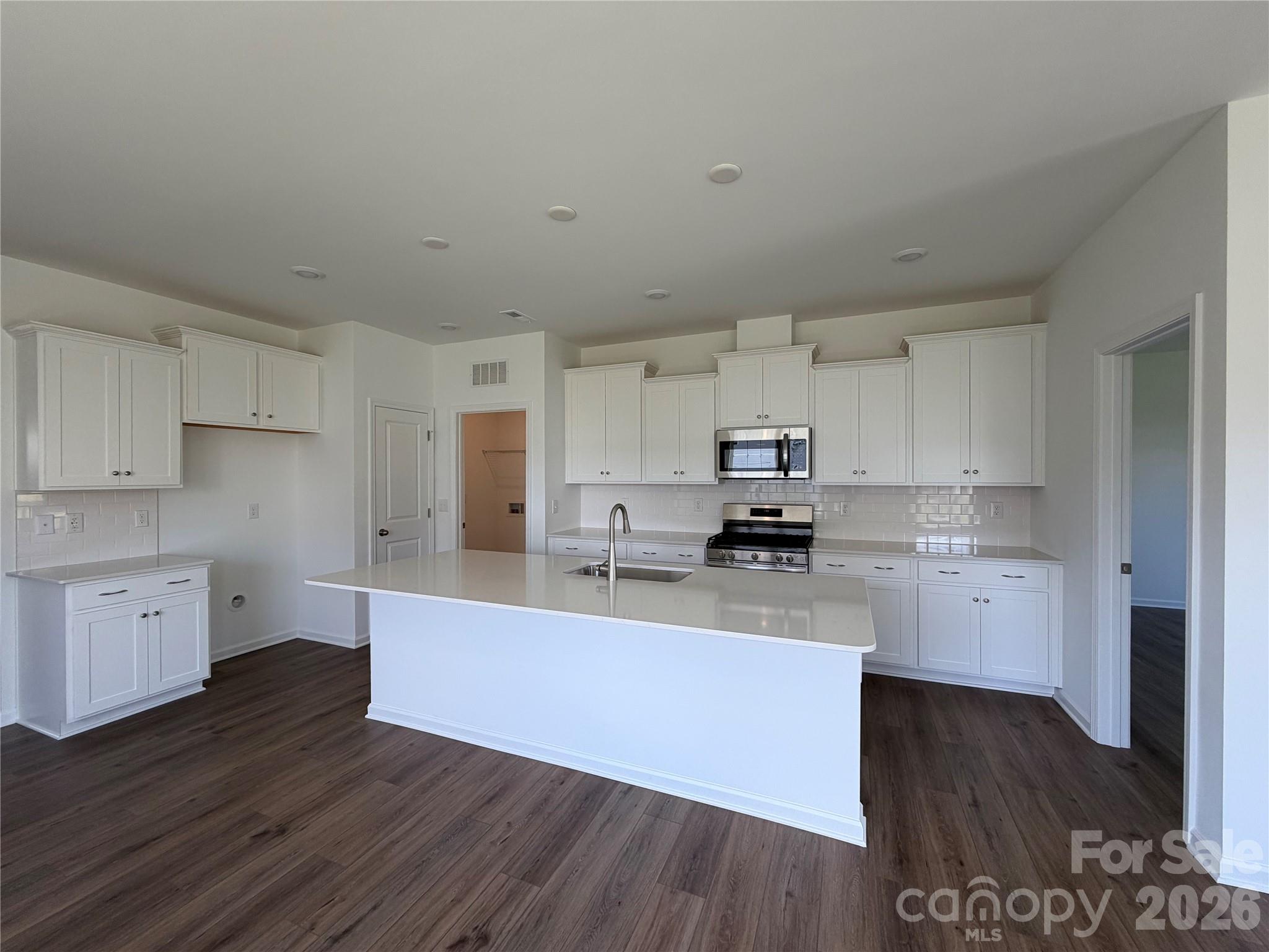 Single Family Residence at 2075 Morning Gold Drive, Maiden, photo 17 of 24