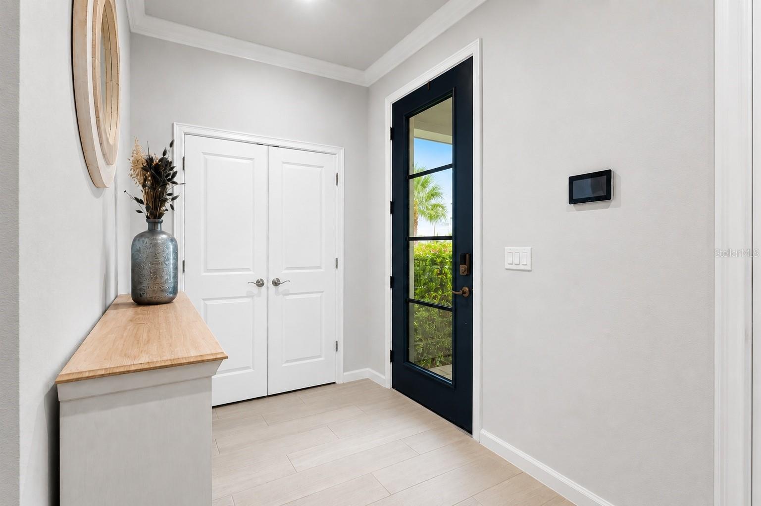 Inviting Entry - 12458 SOMATIC CT, VENICE