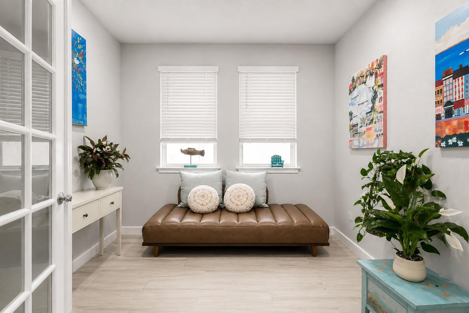 Versatile Flex Room - 12458 SOMATIC CT, VENICE