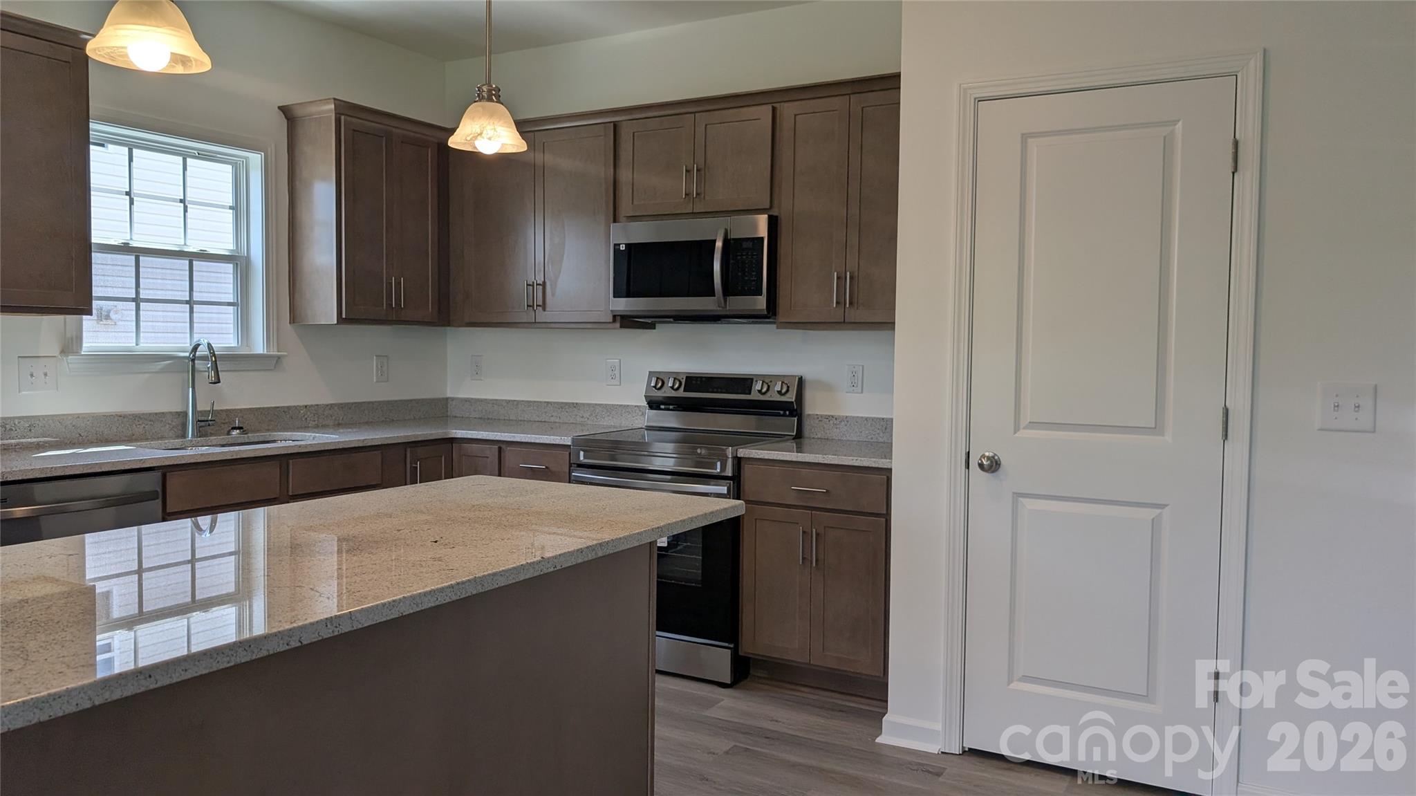 Single Family Residence at 240 Waylon Court, Lexington, photo 7 of 13