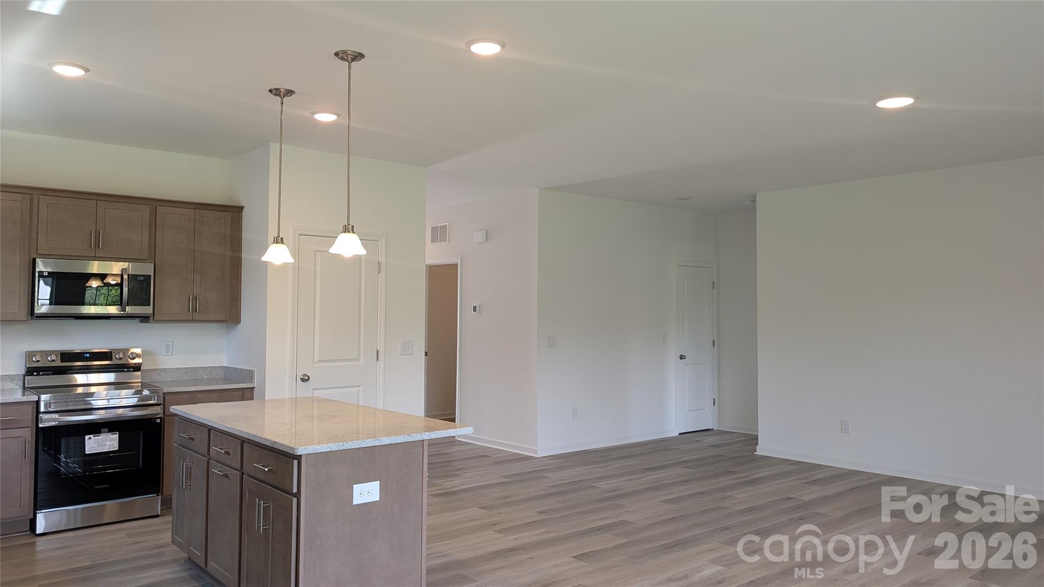 Single Family Residence at 240 Waylon Court, Lexington, photo 8 of 13