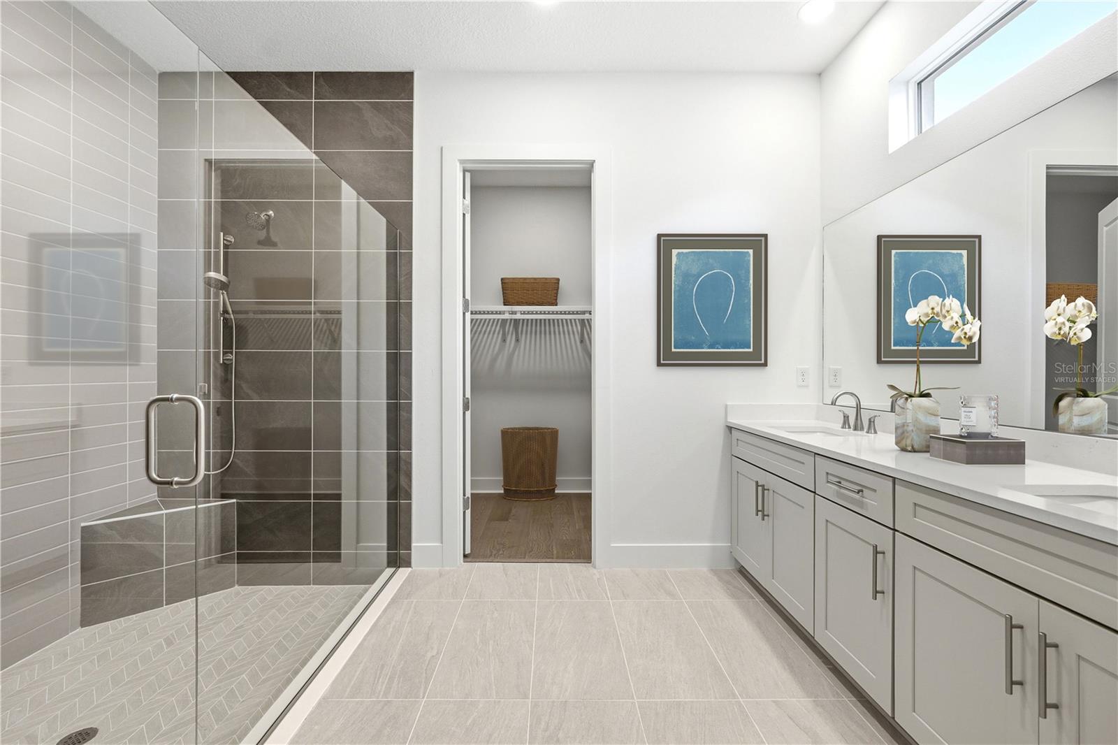 Virtually staged - 17547 PALMISTE DR, BRADENTON