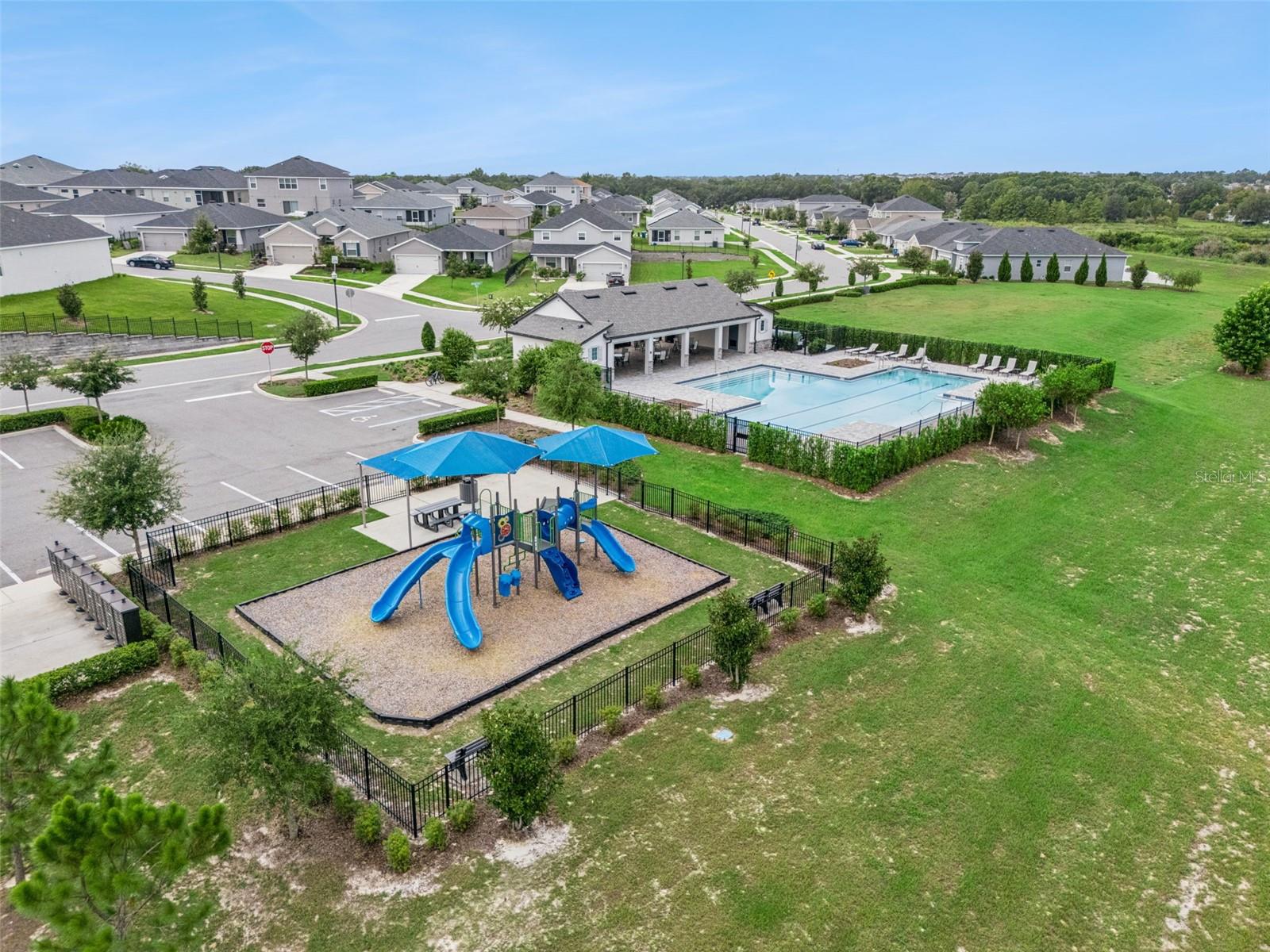 Pool & Playground - 2024 NOBLE DR, DAVENPORT