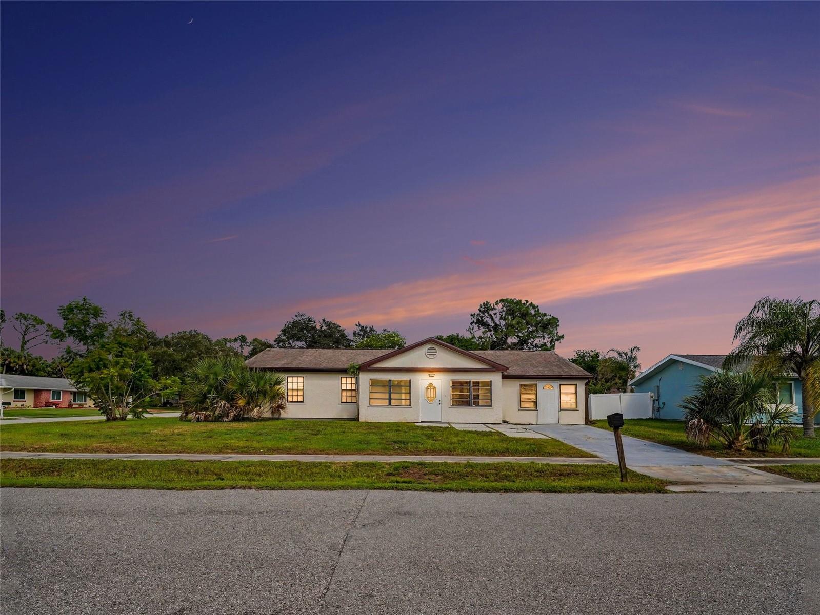 4060 AVANTI CIR