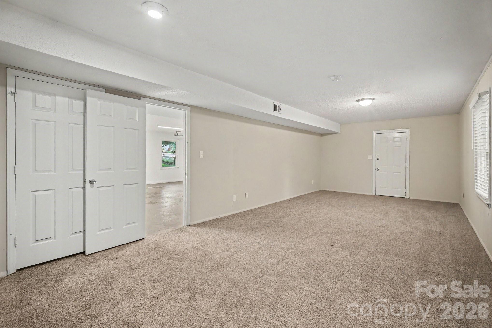 Single Family Residence at 105 Windsong Court, Gastonia, photo 14 of 36