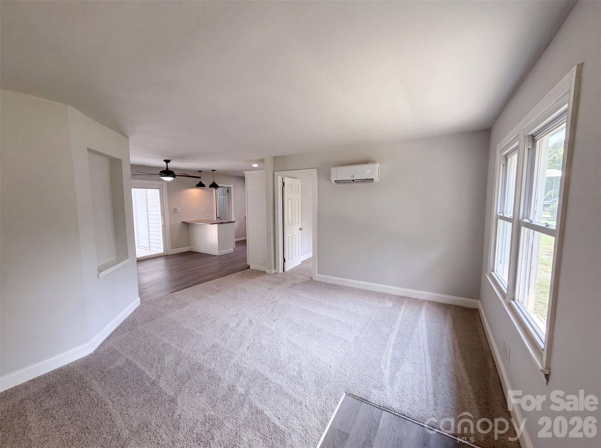 Single Family Residence at 704 Morningside Drive, Mount Holly, photo 3 of 20