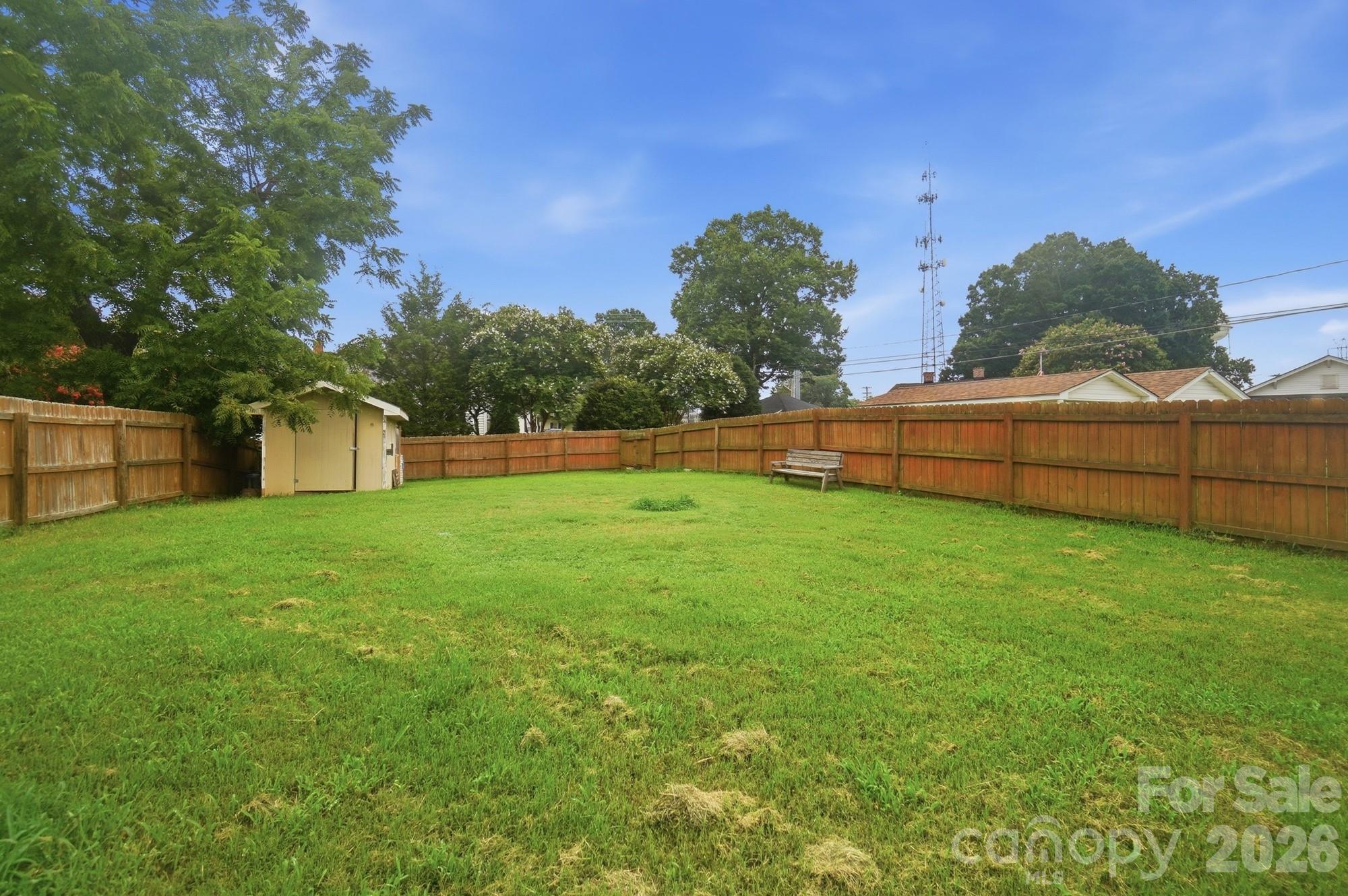 Single Family Residence at 1002 N Ridge Avenue, Kannapolis, photo 31 of 37