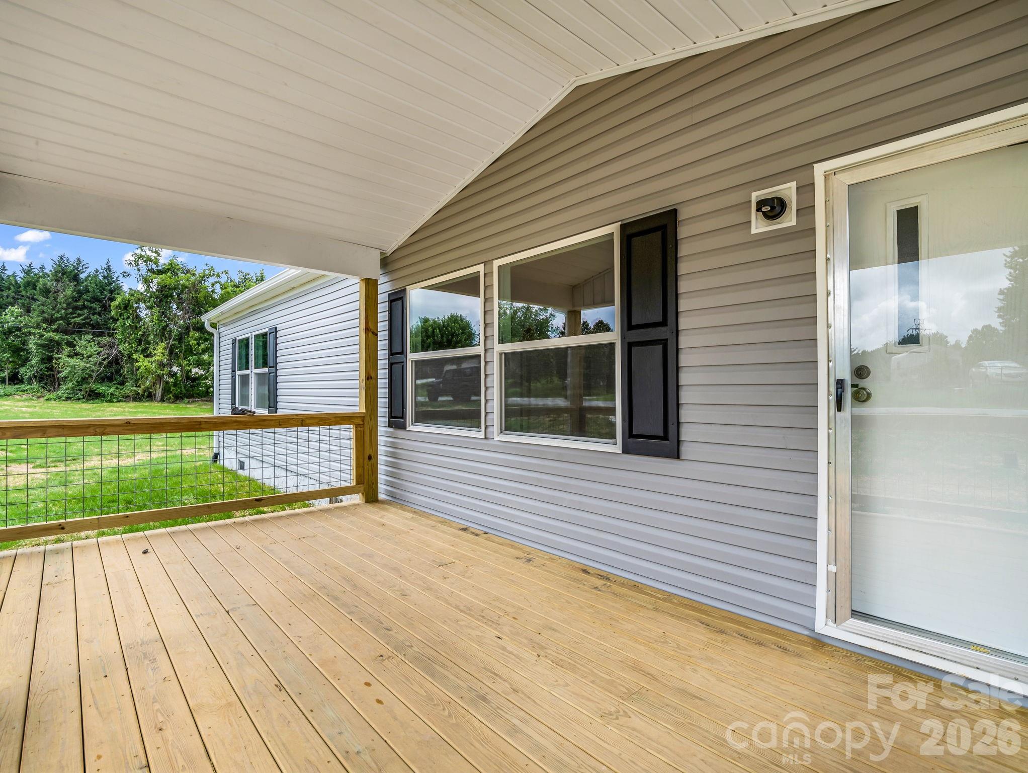 Single Family Residence at 115 Maplewood Knoll Drive, Flat Rock, photo 3 of 35