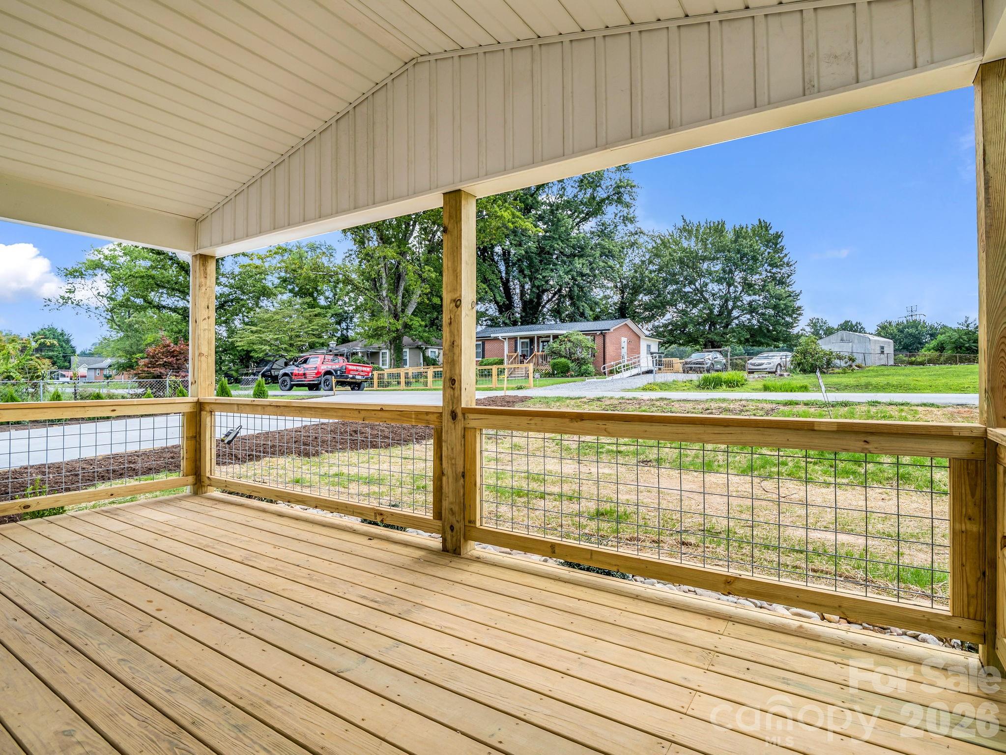 Single Family Residence at 115 Maplewood Knoll Drive, Flat Rock, photo 5 of 35