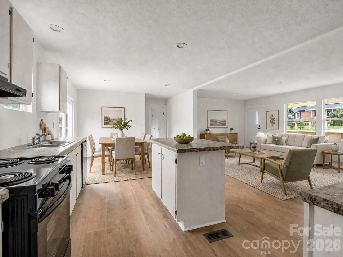 AI staging - 115 Maplewood Knoll Drive, Flat Rock