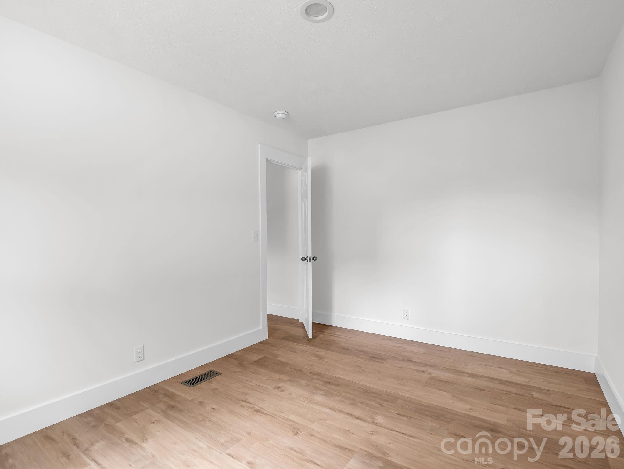 Single Family Residence at 115 Maplewood Knoll Drive, Flat Rock, photo 24 of 35