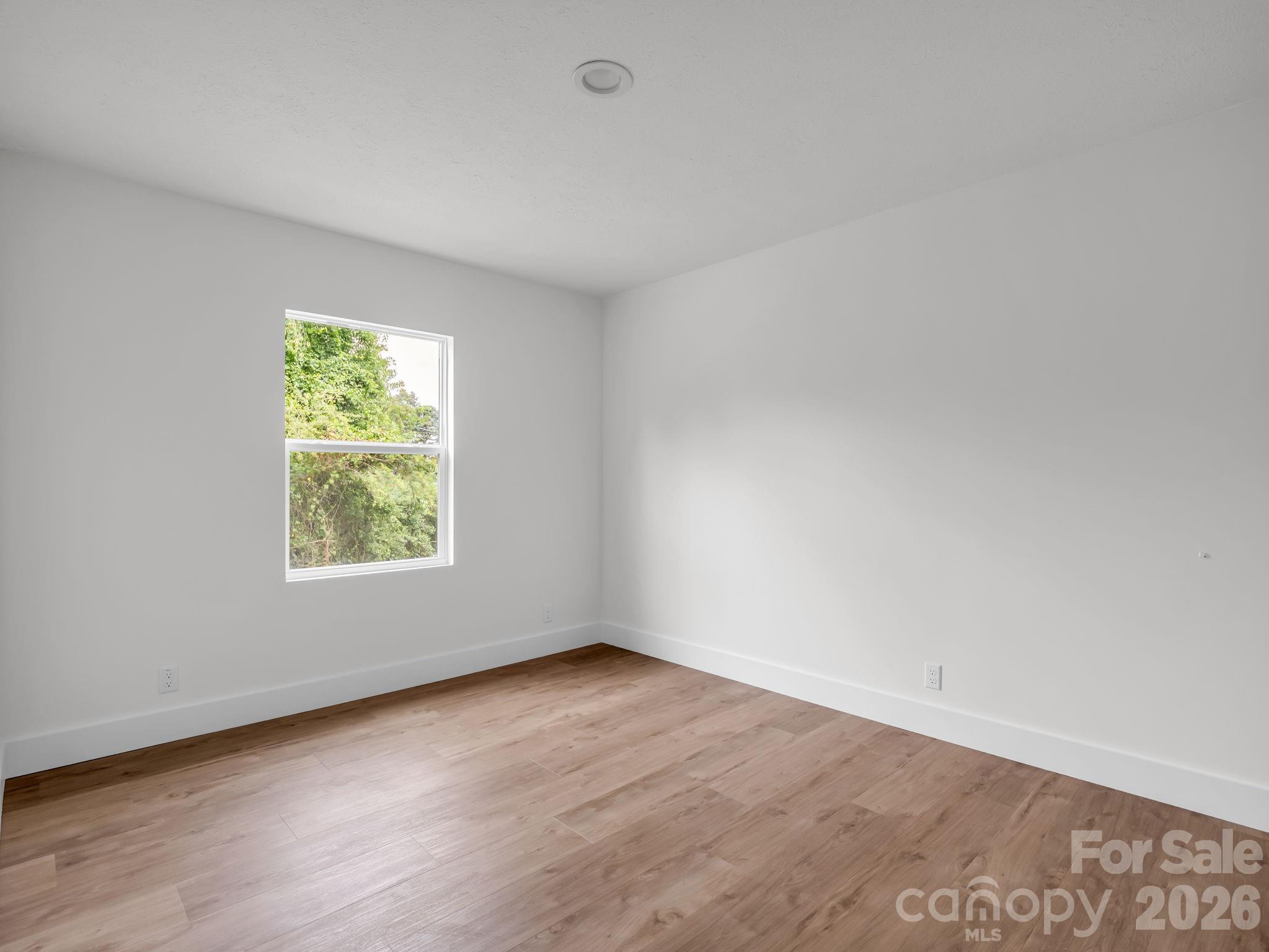 Single Family Residence at 115 Maplewood Knoll Drive, Flat Rock, photo 25 of 35