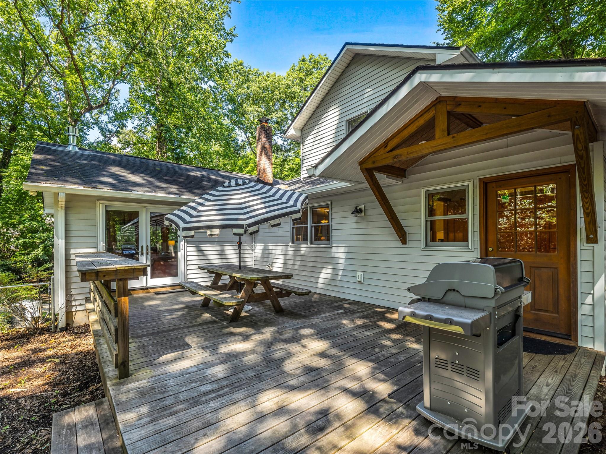 Deck with access to den and to mud room/laundry off the kitchen - 70 Promised Ridge Drive, Hendersonville