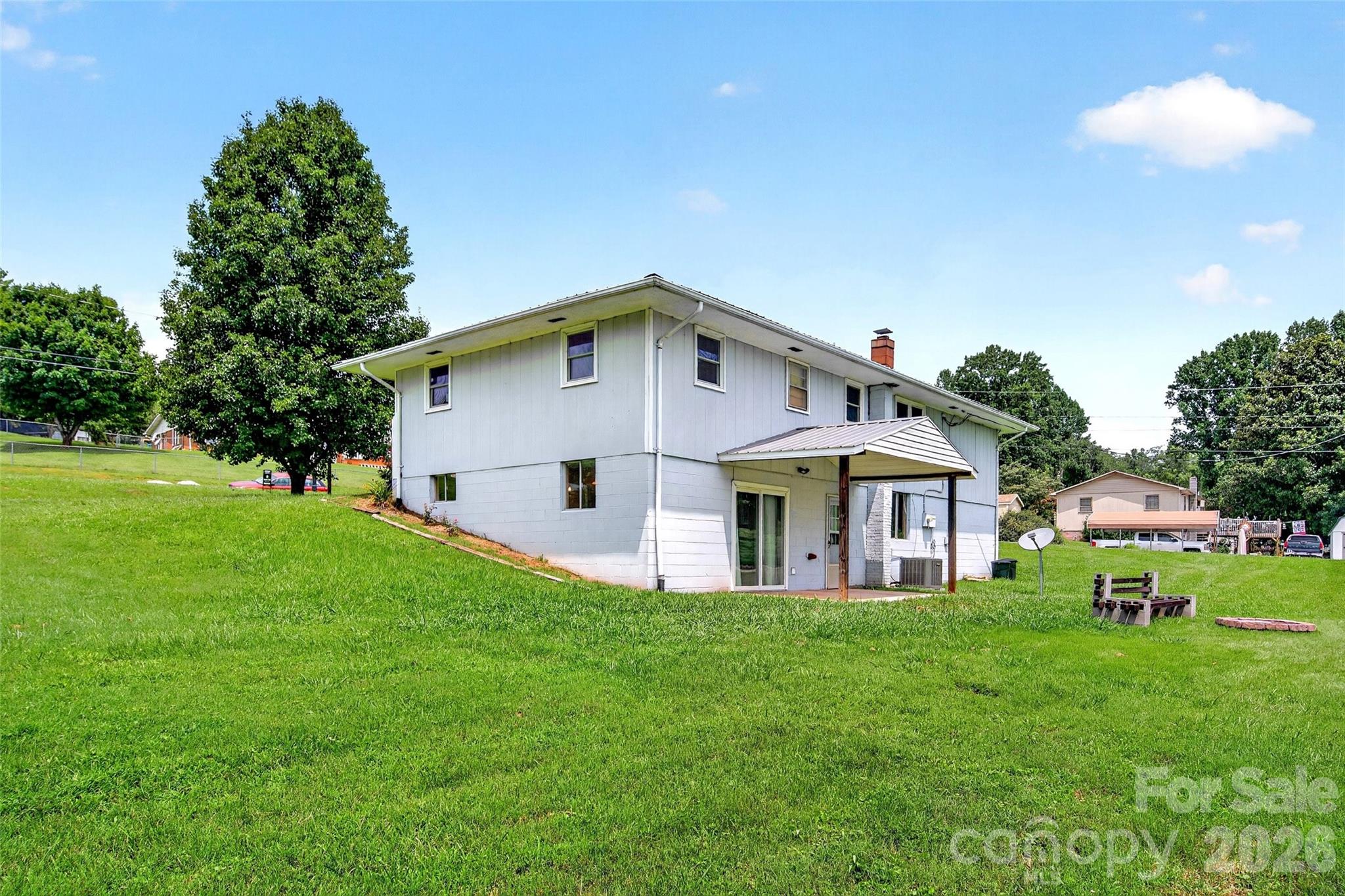 Single Family Residence at 224 Cherokee Way, Marion, photo 5 of 39