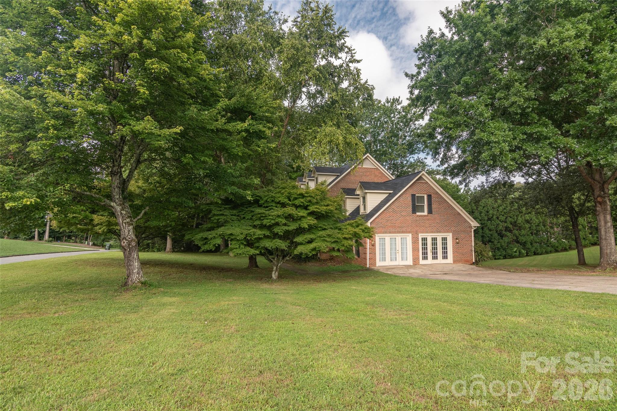 Single Family Residence at 102 Ridgeview Drive, Rutherfordton, photo 4 of 39