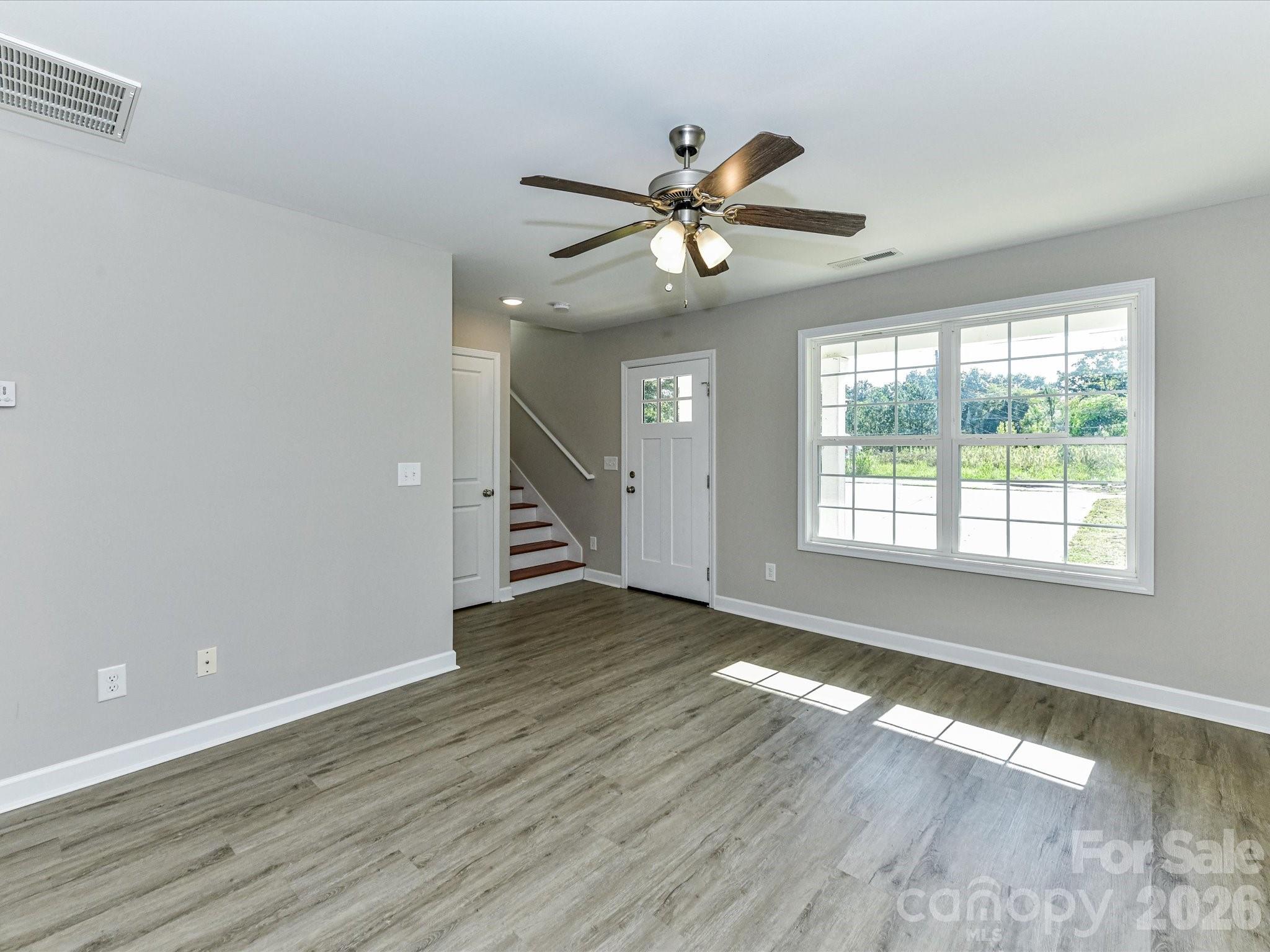 Living Room - 550 Claymon Road, Oakboro