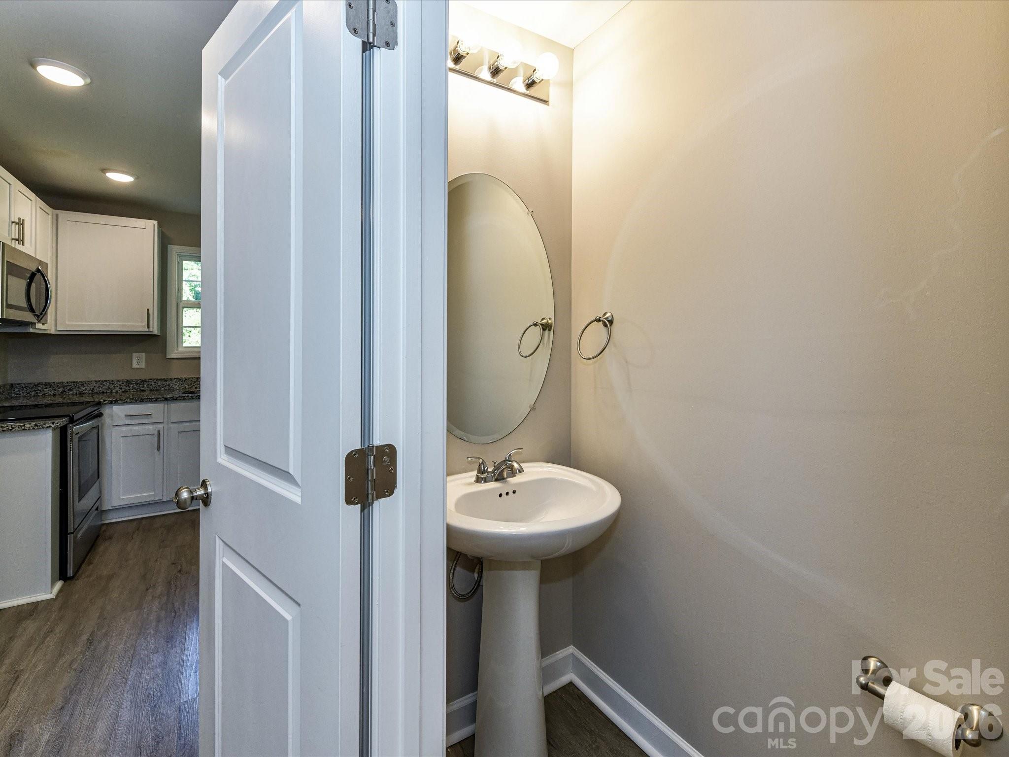Half Bath - 550 Claymon Road, Oakboro