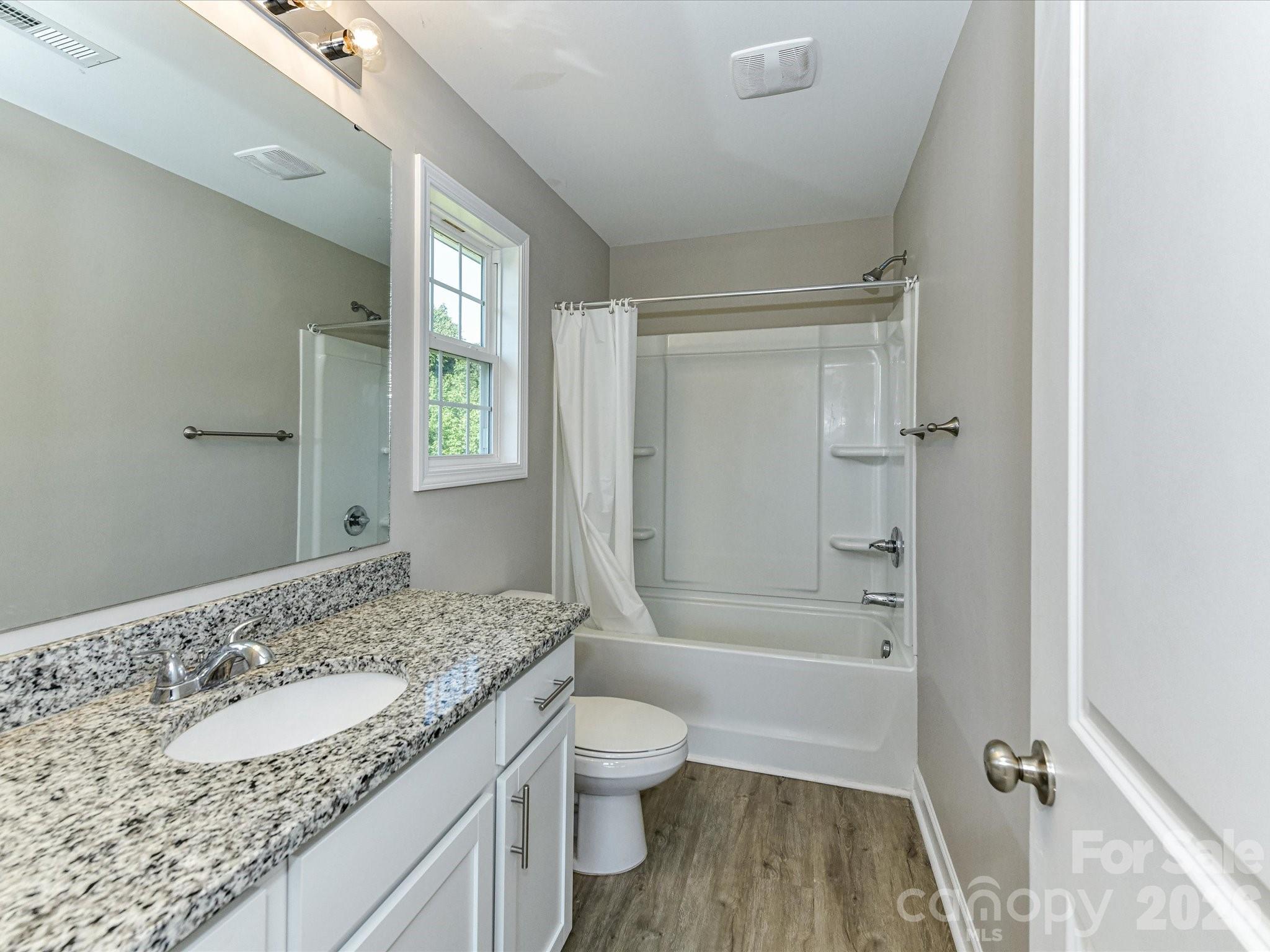 Primary EnSuite - 550 Claymon Road, Oakboro