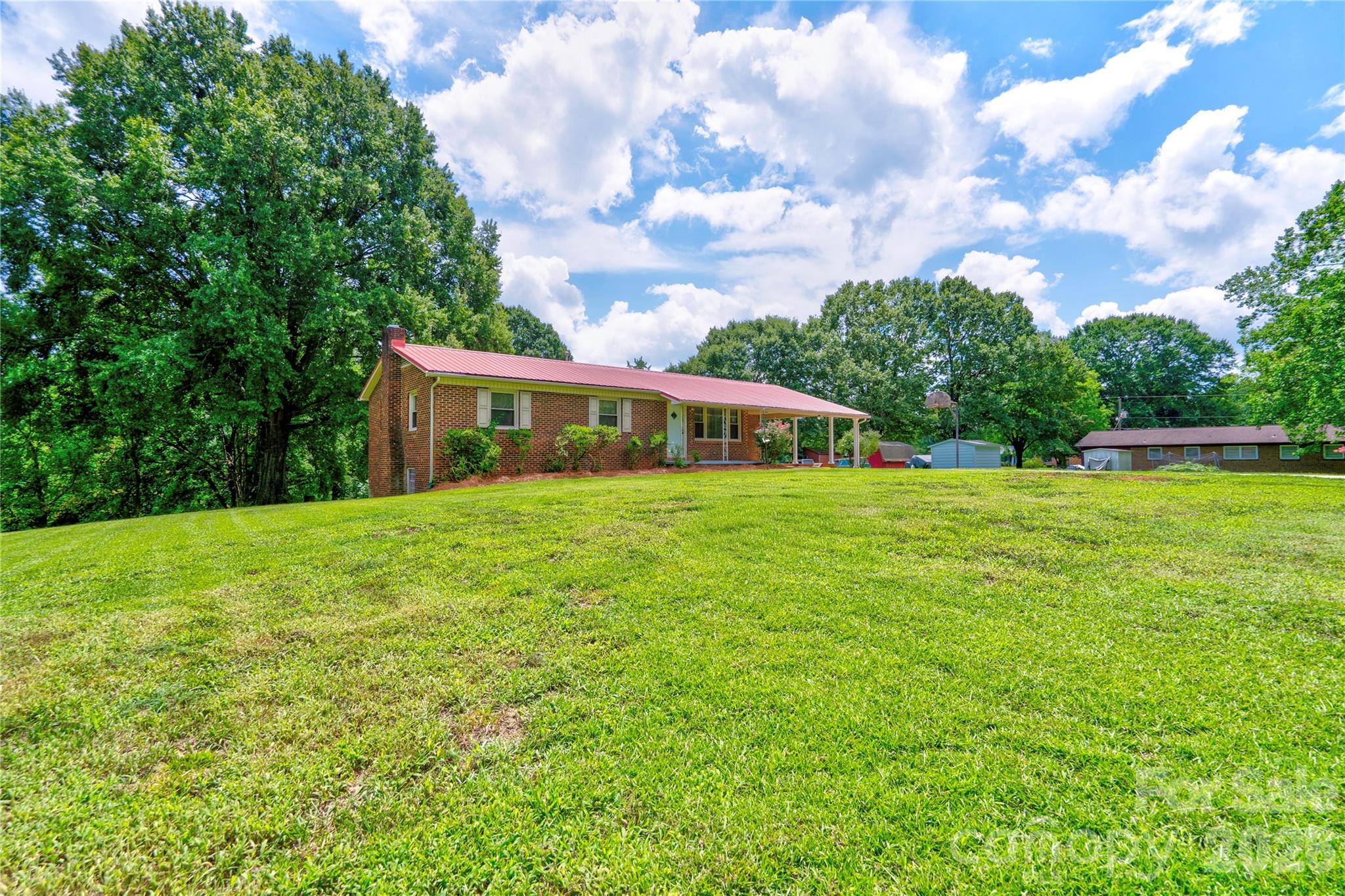 Single Family Residence at 100 Sherwood Drive, Shelby, photo 3 of 28