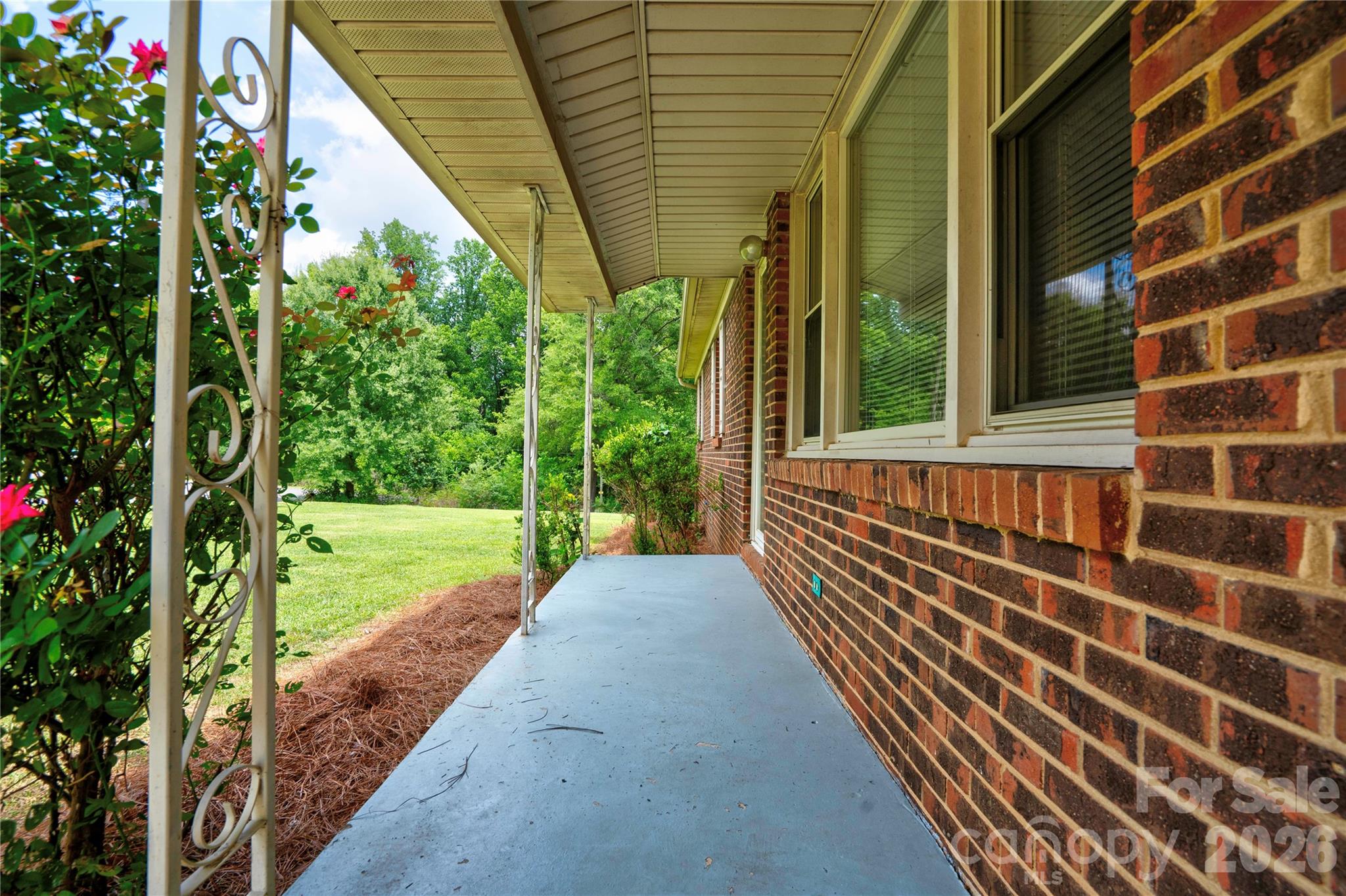 Single Family Residence at 100 Sherwood Drive, Shelby, photo 5 of 28