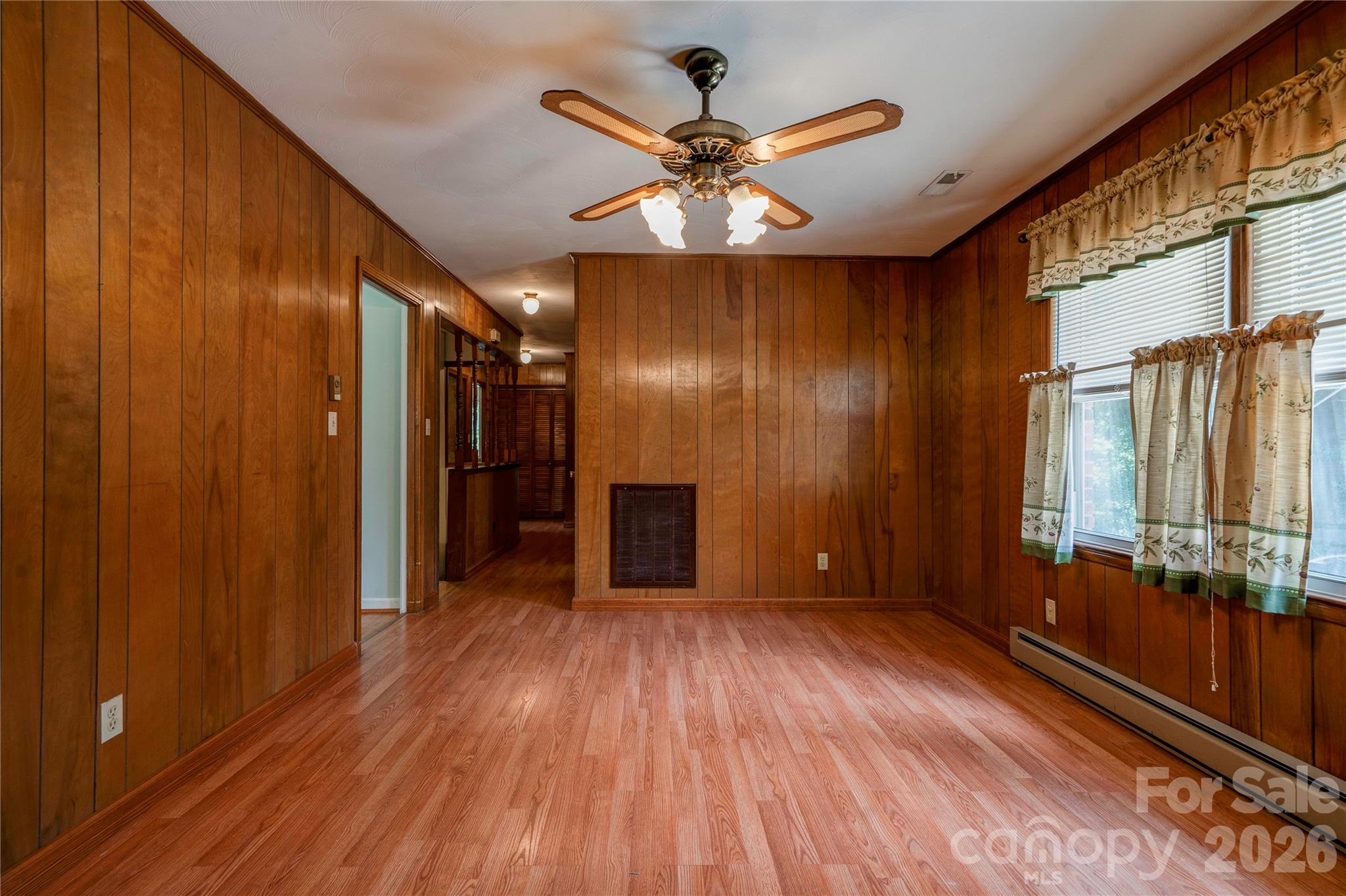 Single Family Residence at 100 Sherwood Drive, Shelby, photo 11 of 28