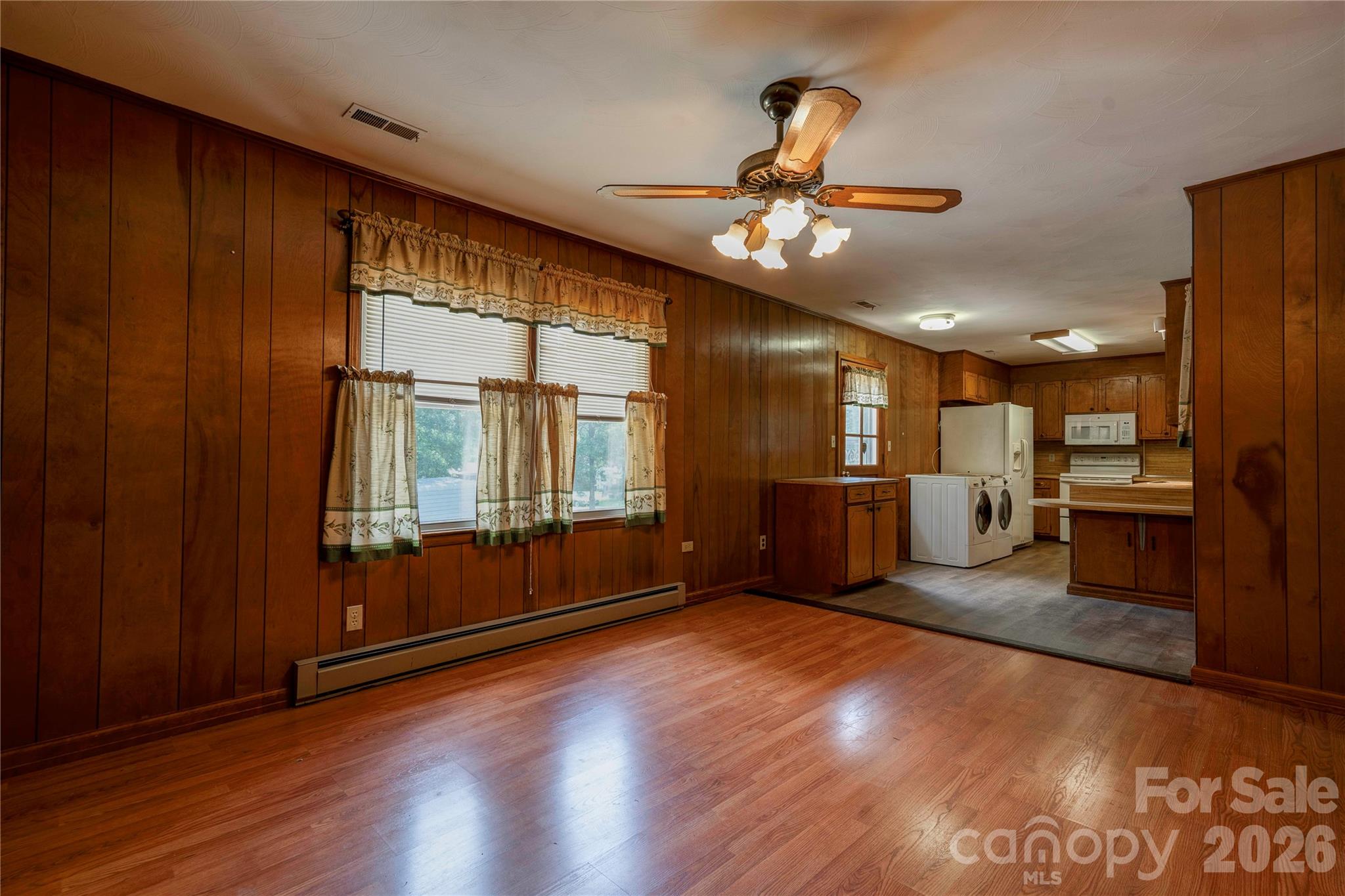 Single Family Residence at 100 Sherwood Drive, Shelby, photo 12 of 28