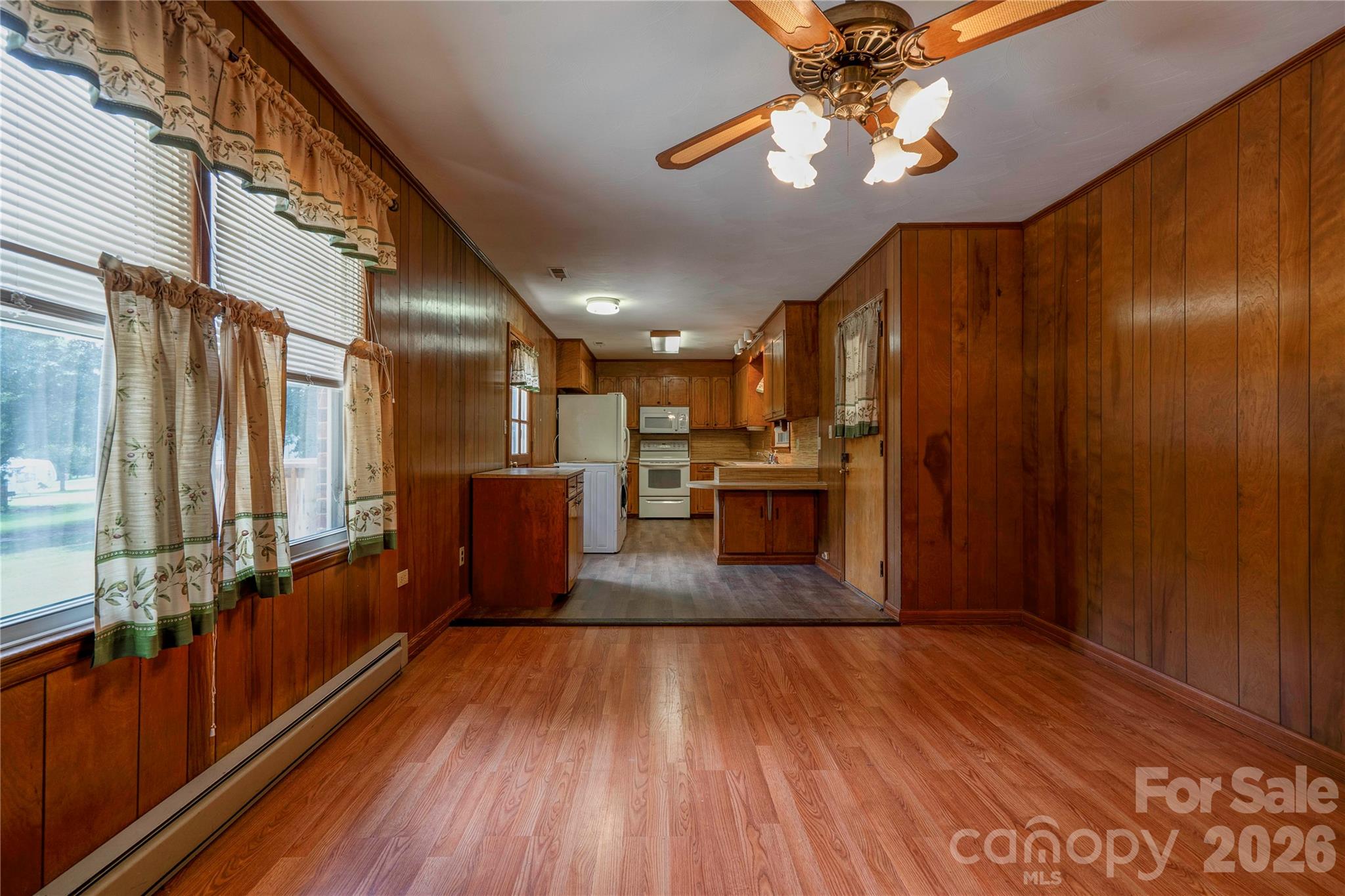 Single Family Residence at 100 Sherwood Drive, Shelby, photo 13 of 28