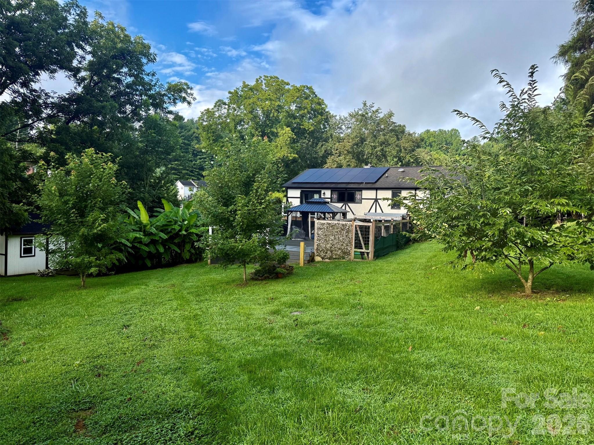 Single Family Residence at 5 Northlake Drive, Weaverville, photo 4 of 48