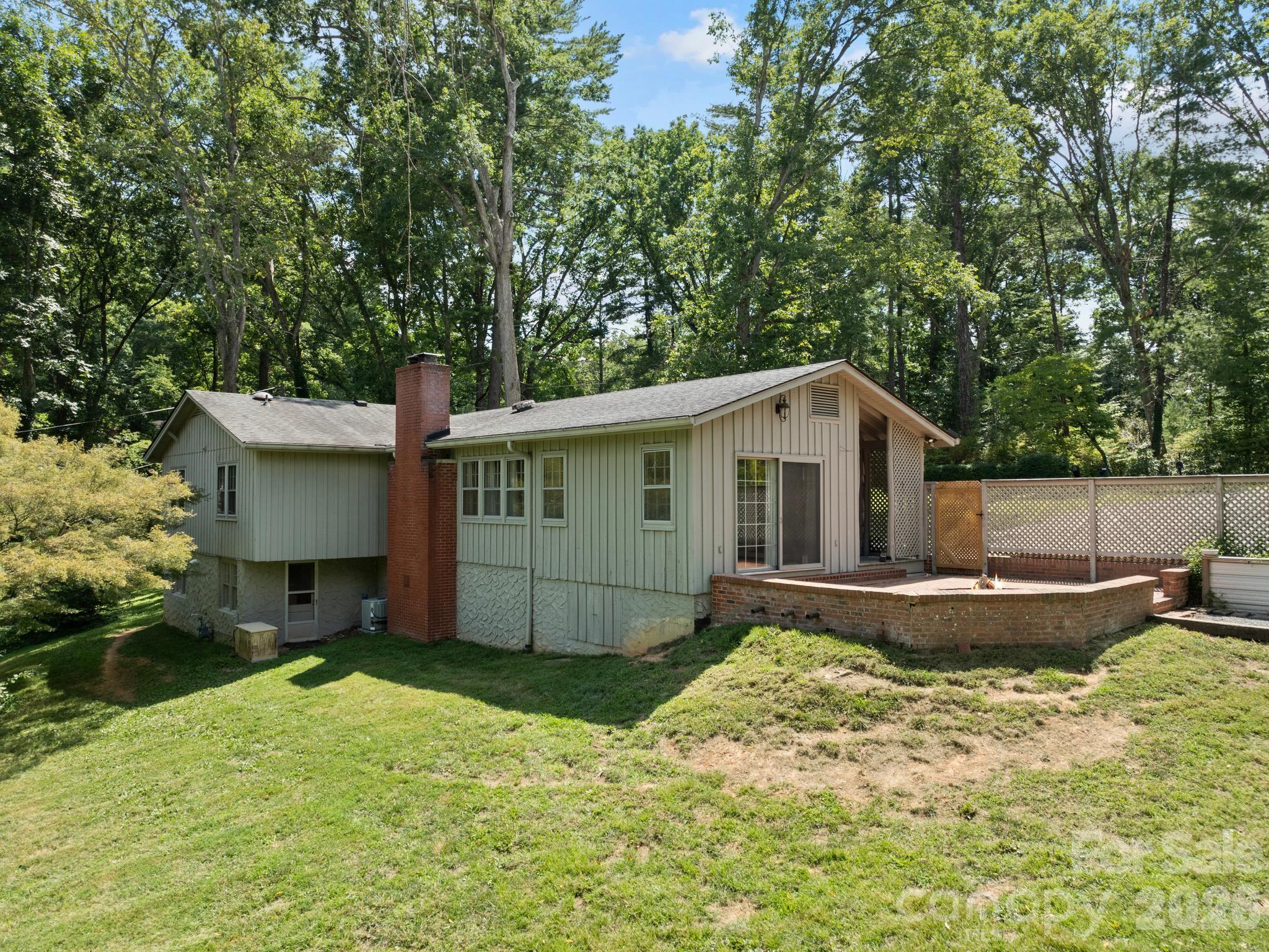 Side rear view - 242 N Hills Drive, Hendersonville