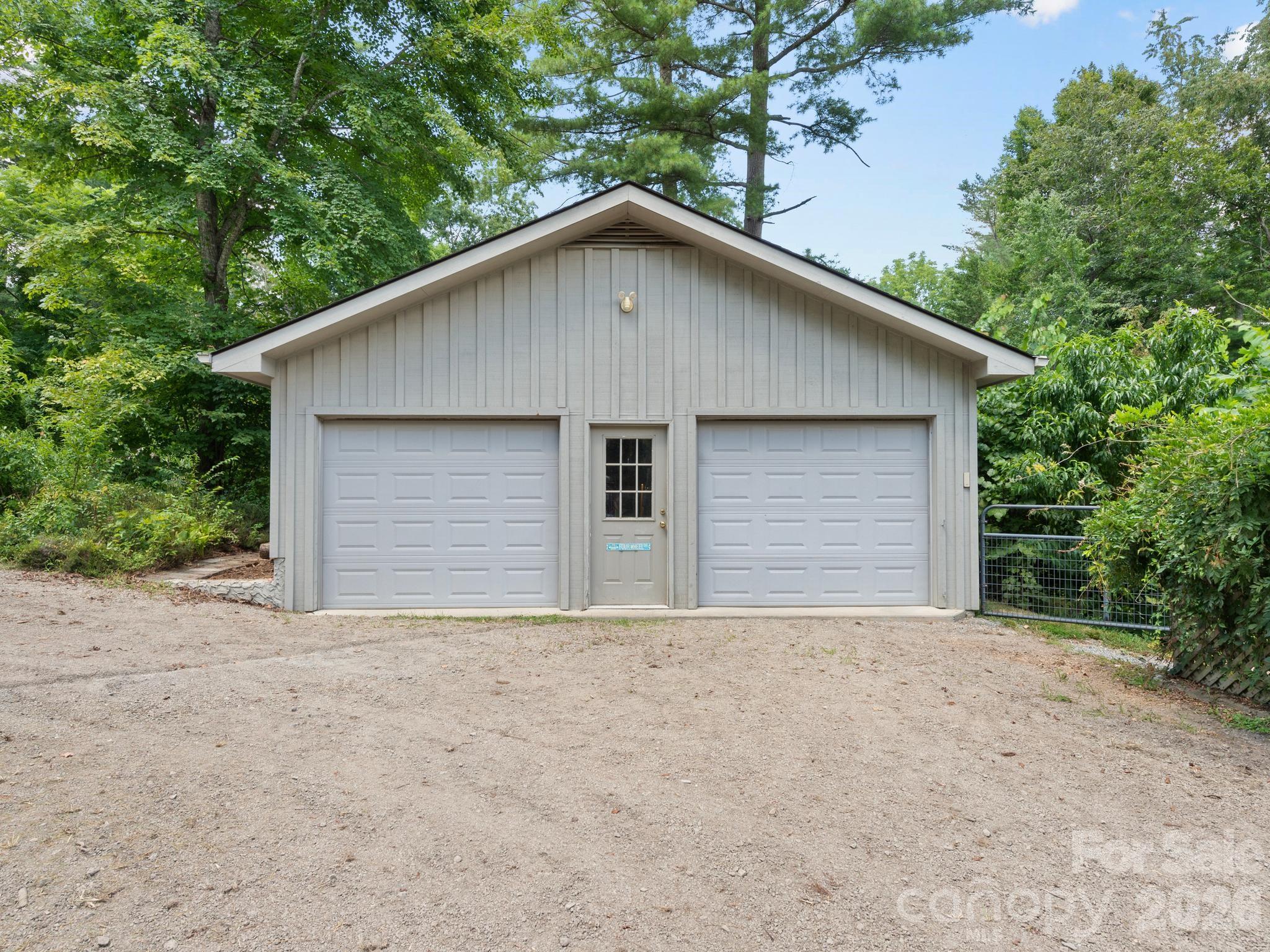 Single Family Residence at 242 N Hills Drive, Hendersonville, photo 9 of 45