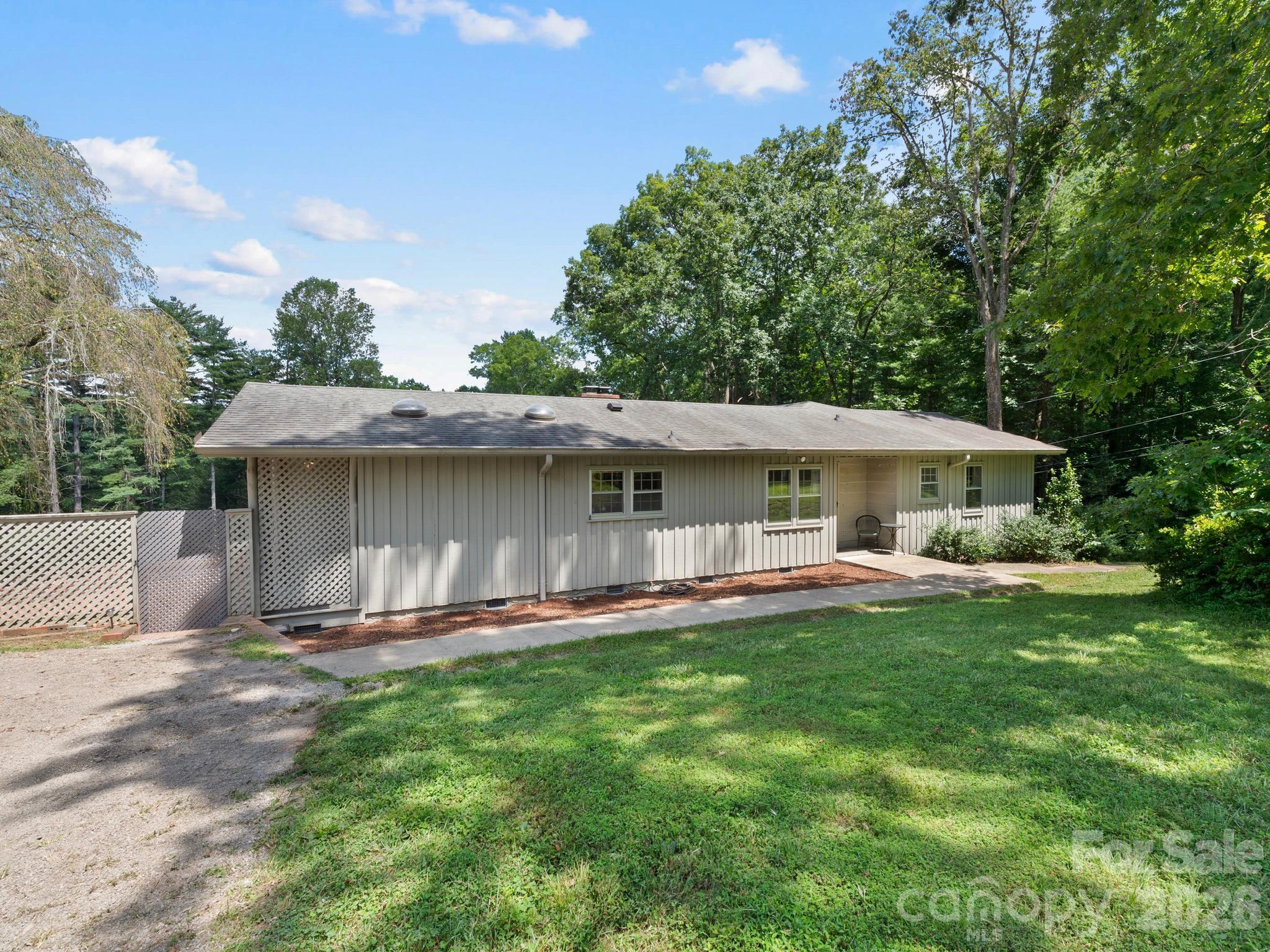 Single Family Residence at 242 N Hills Drive, Hendersonville, photo 11 of 45