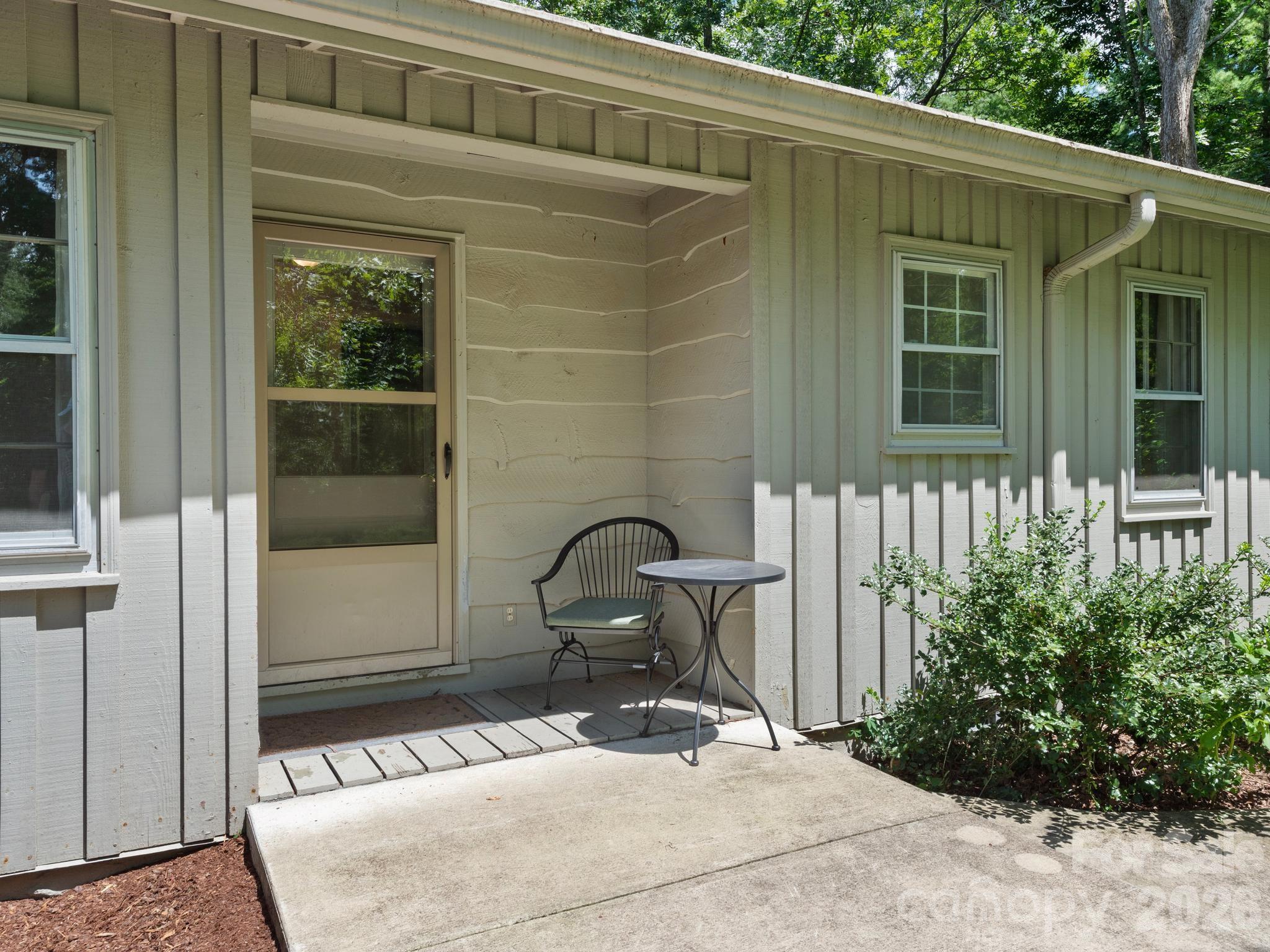 Single Family Residence at 242 N Hills Drive, Hendersonville, photo 12 of 45