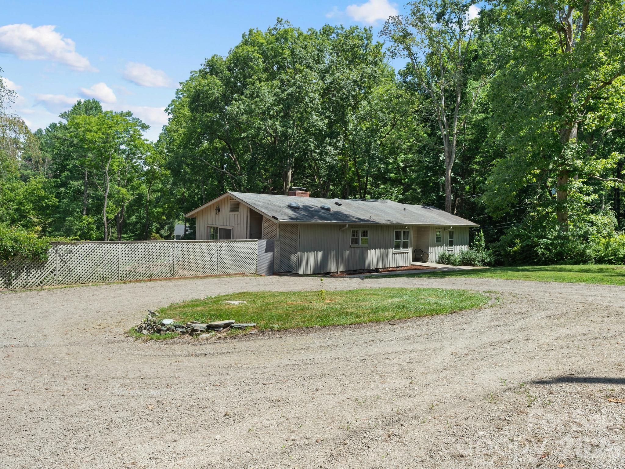 Single Family Residence at 242 N Hills Drive, Hendersonville, photo 39 of 45