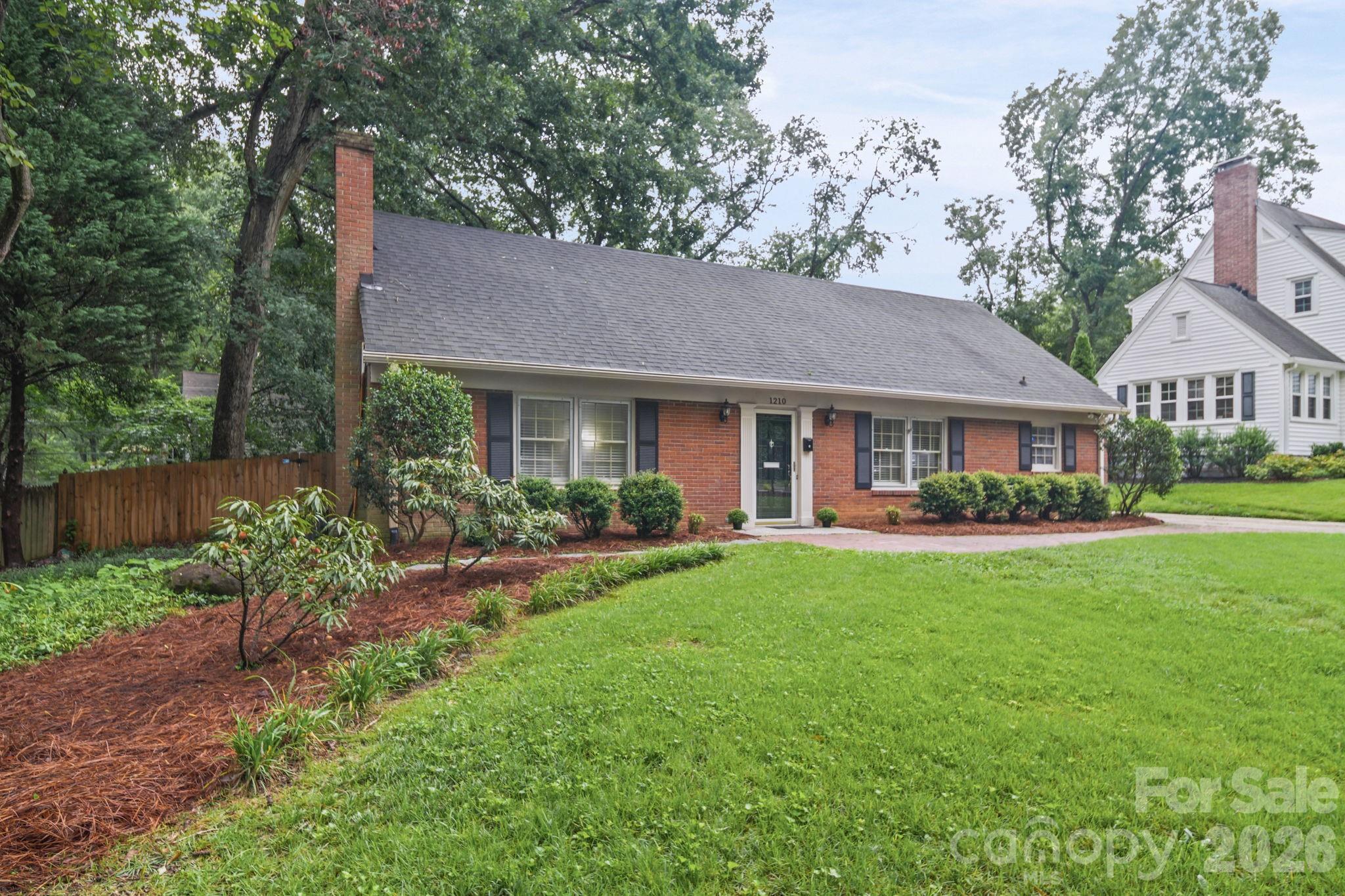 Single Family Residence at 1210 Crescent Avenue, Gastonia, photo 2 of 34