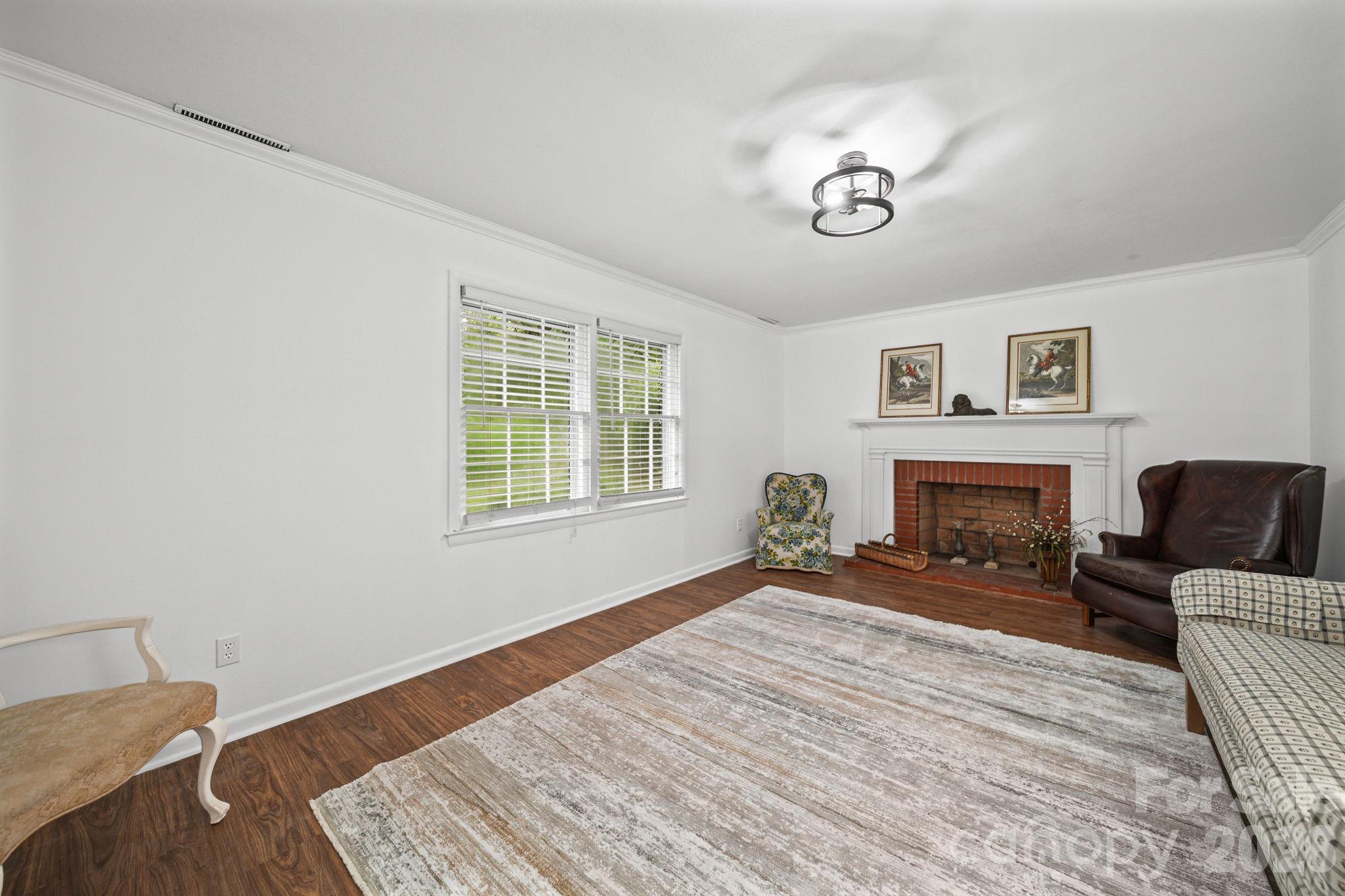 Living/Flex Room - 1210 Crescent Avenue, Gastonia