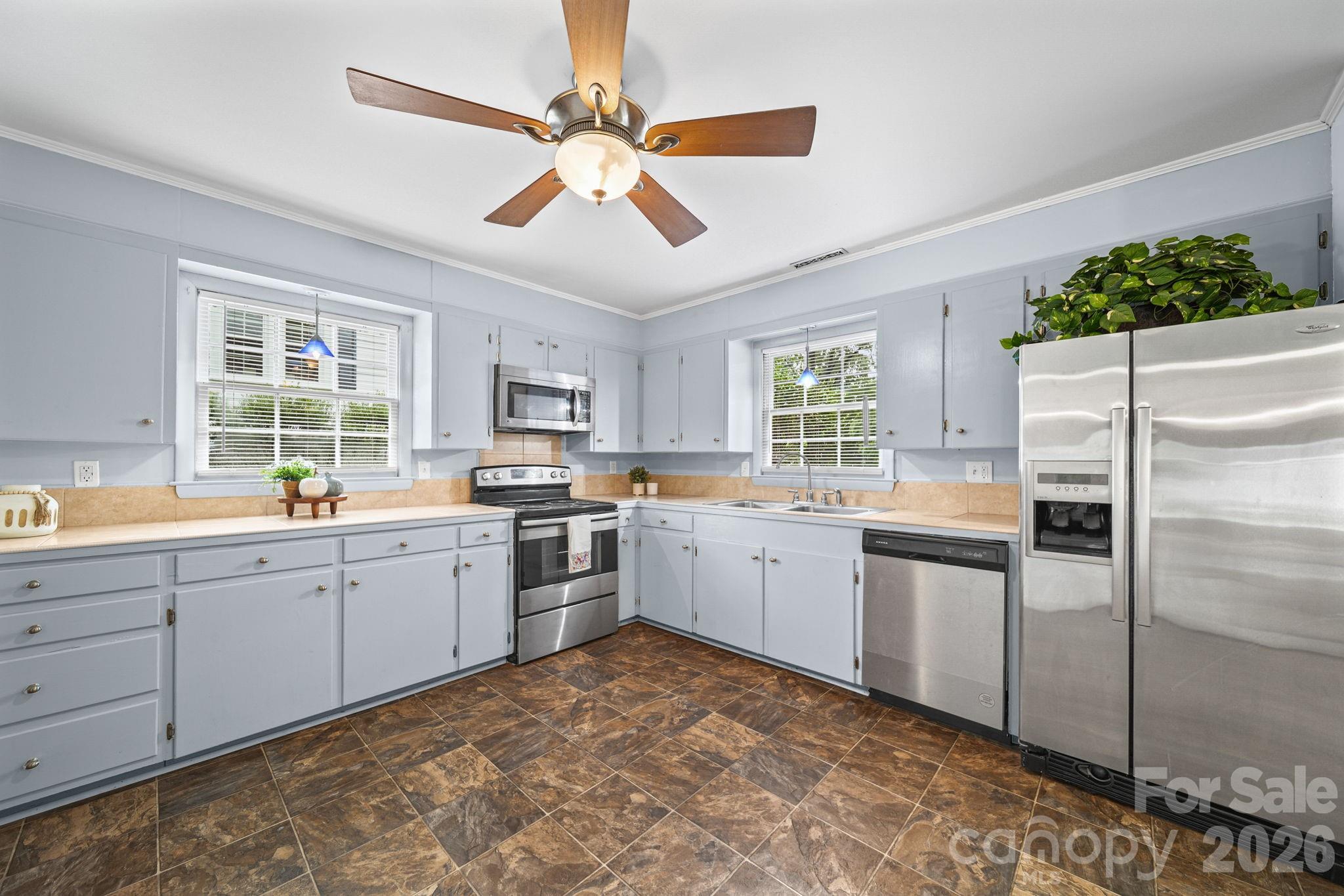 Kitchen - 1210 Crescent Avenue, Gastonia