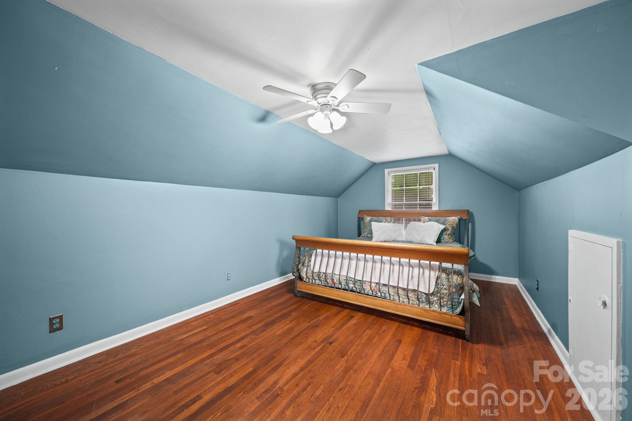 Upstairs Bedroom 1 - 1210 Crescent Avenue, Gastonia