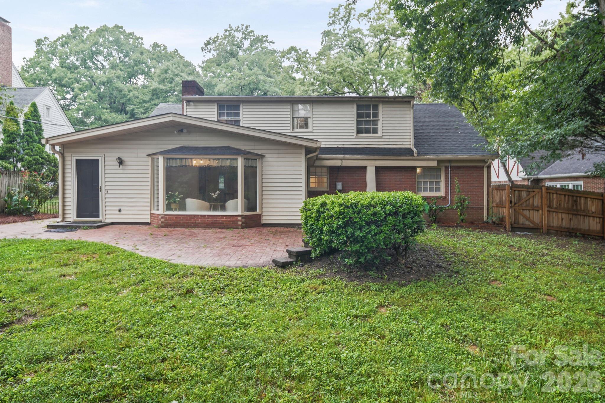 Single Family Residence at 1210 Crescent Avenue, Gastonia, photo 28 of 34
