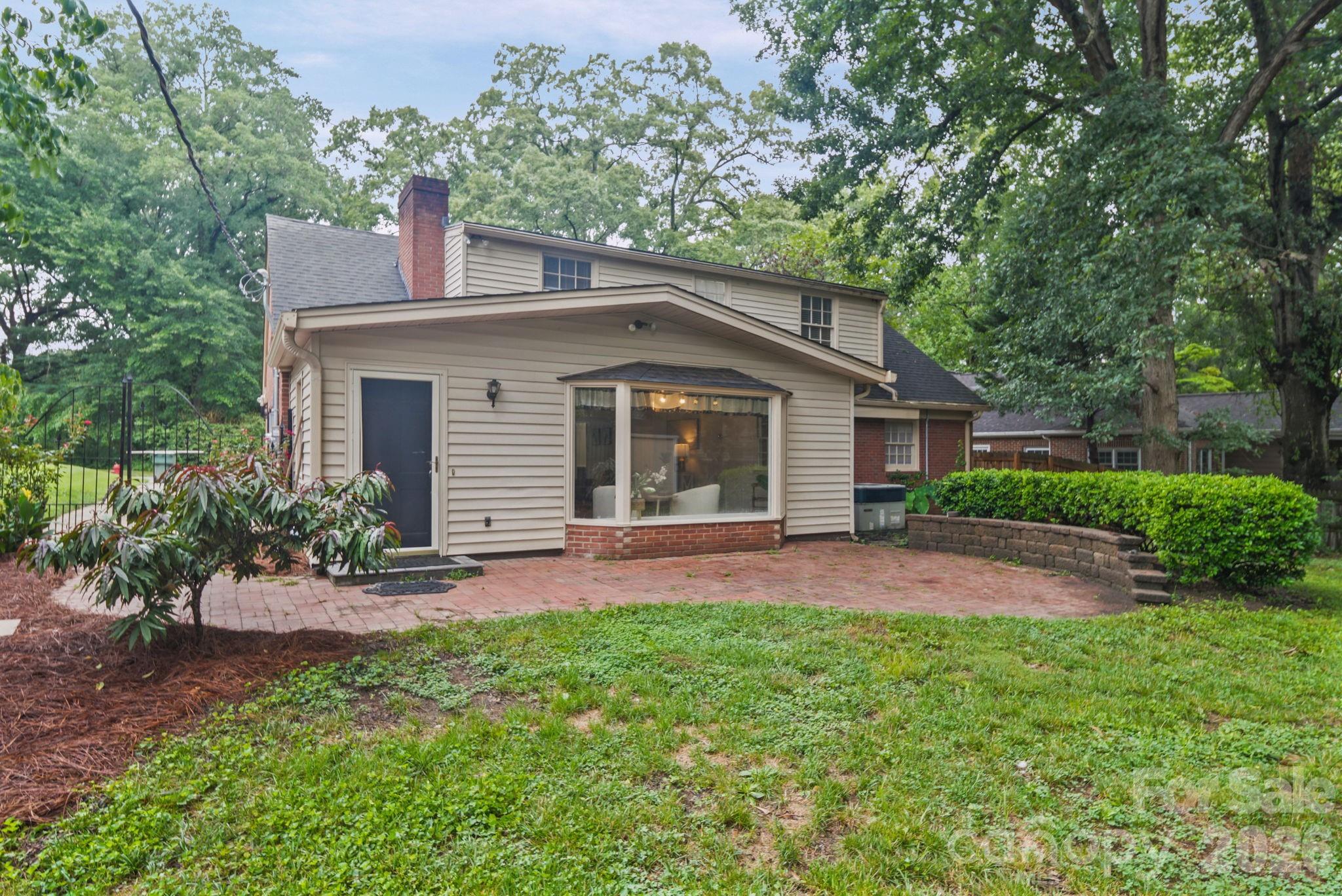 Single Family Residence at 1210 Crescent Avenue, Gastonia, photo 29 of 34