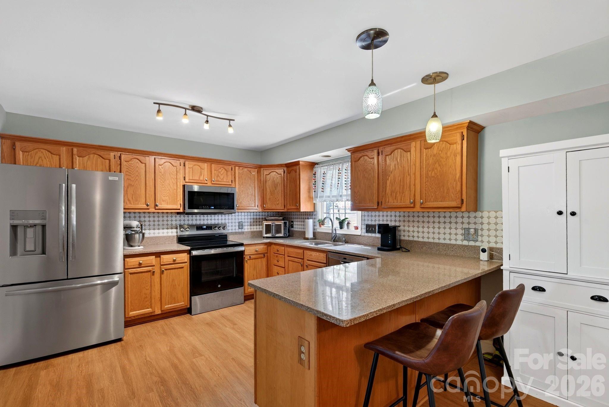 Single Family Residence at 47 Royal Oaks Road, Arden, photo 9 of 36