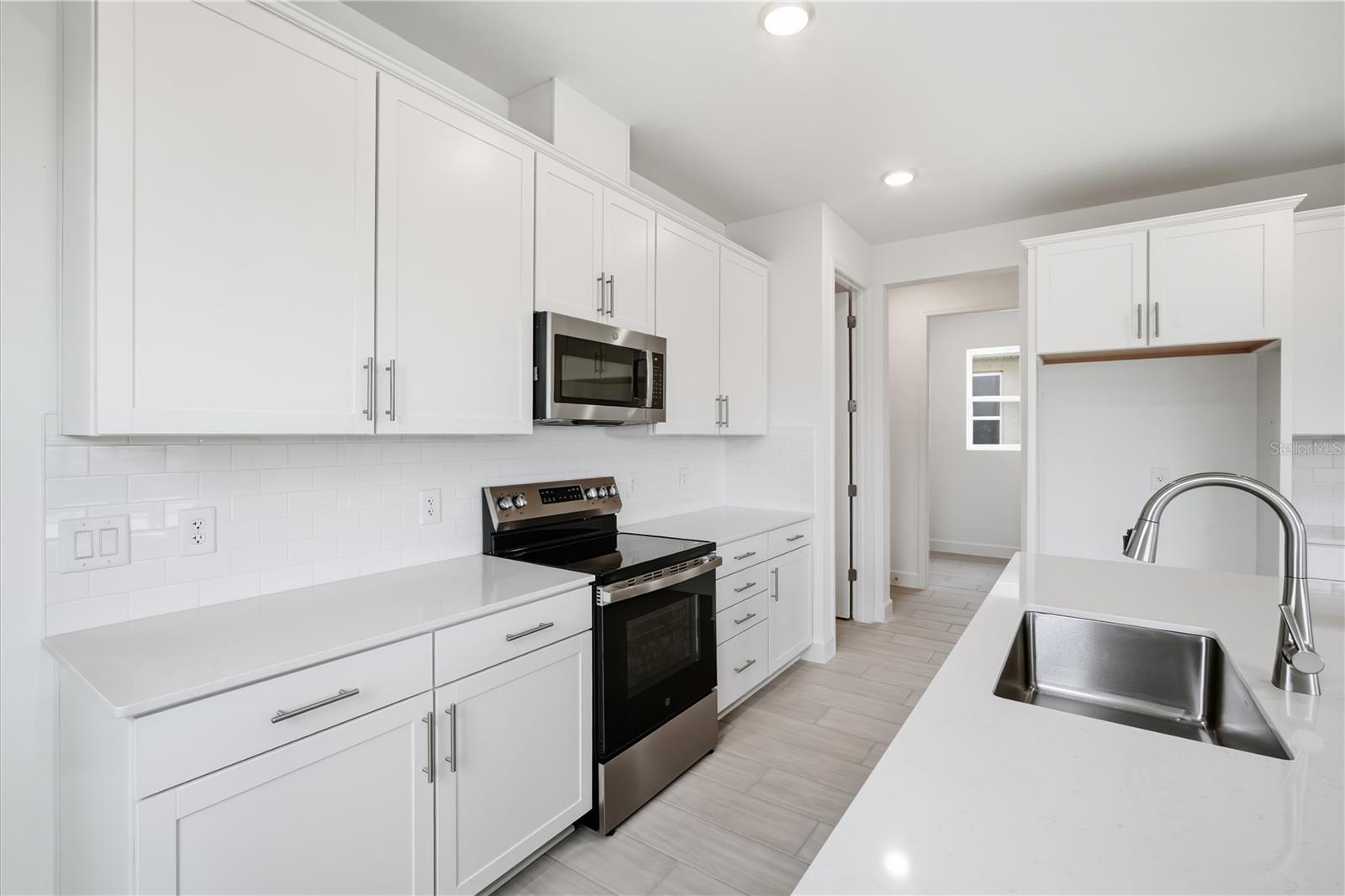 Single Family Residence at 2322 ANDERS DR, PARRISH, photo 9 of 39