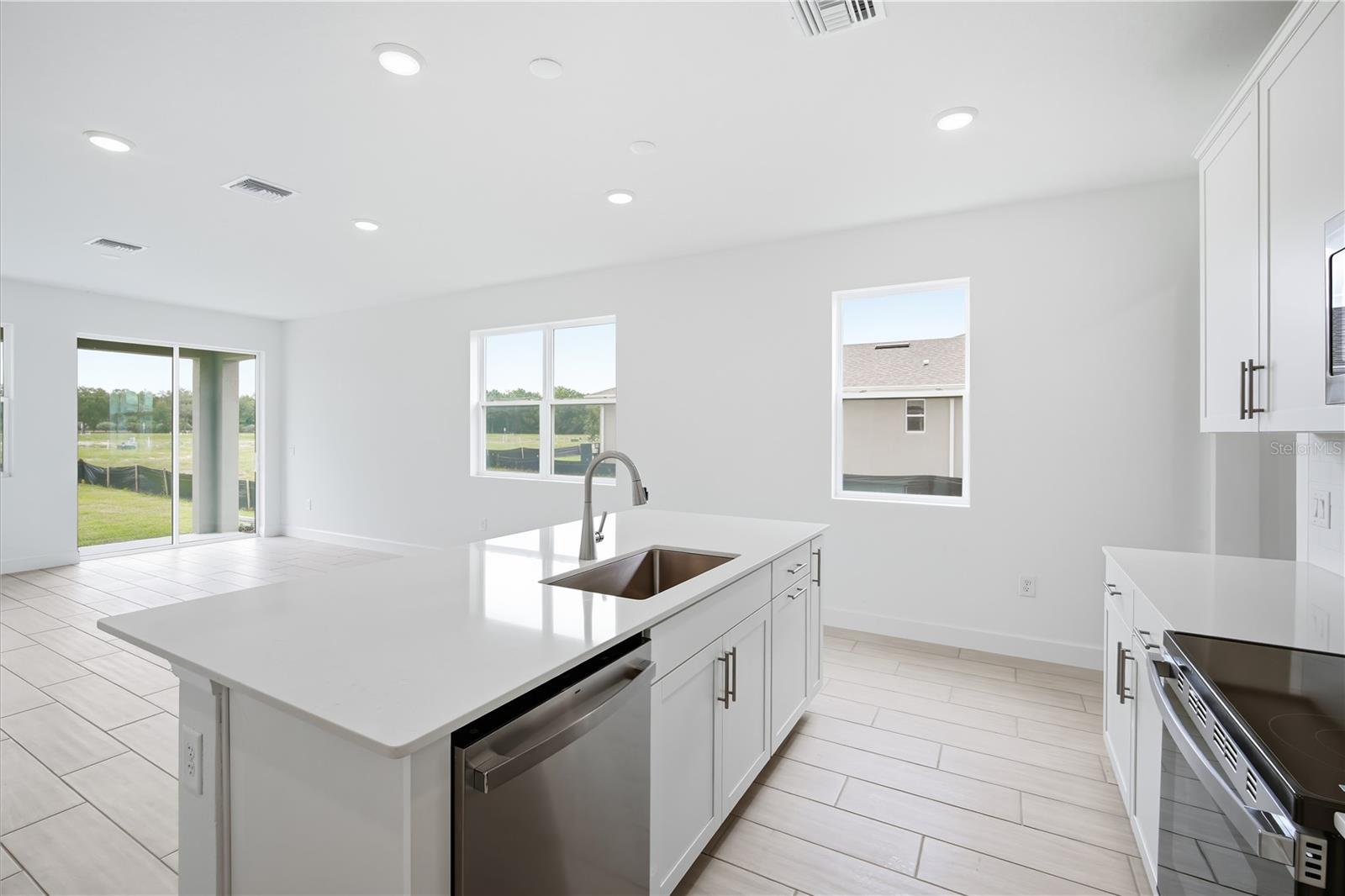 Single Family Residence at 2322 ANDERS DR, PARRISH, photo 10 of 39