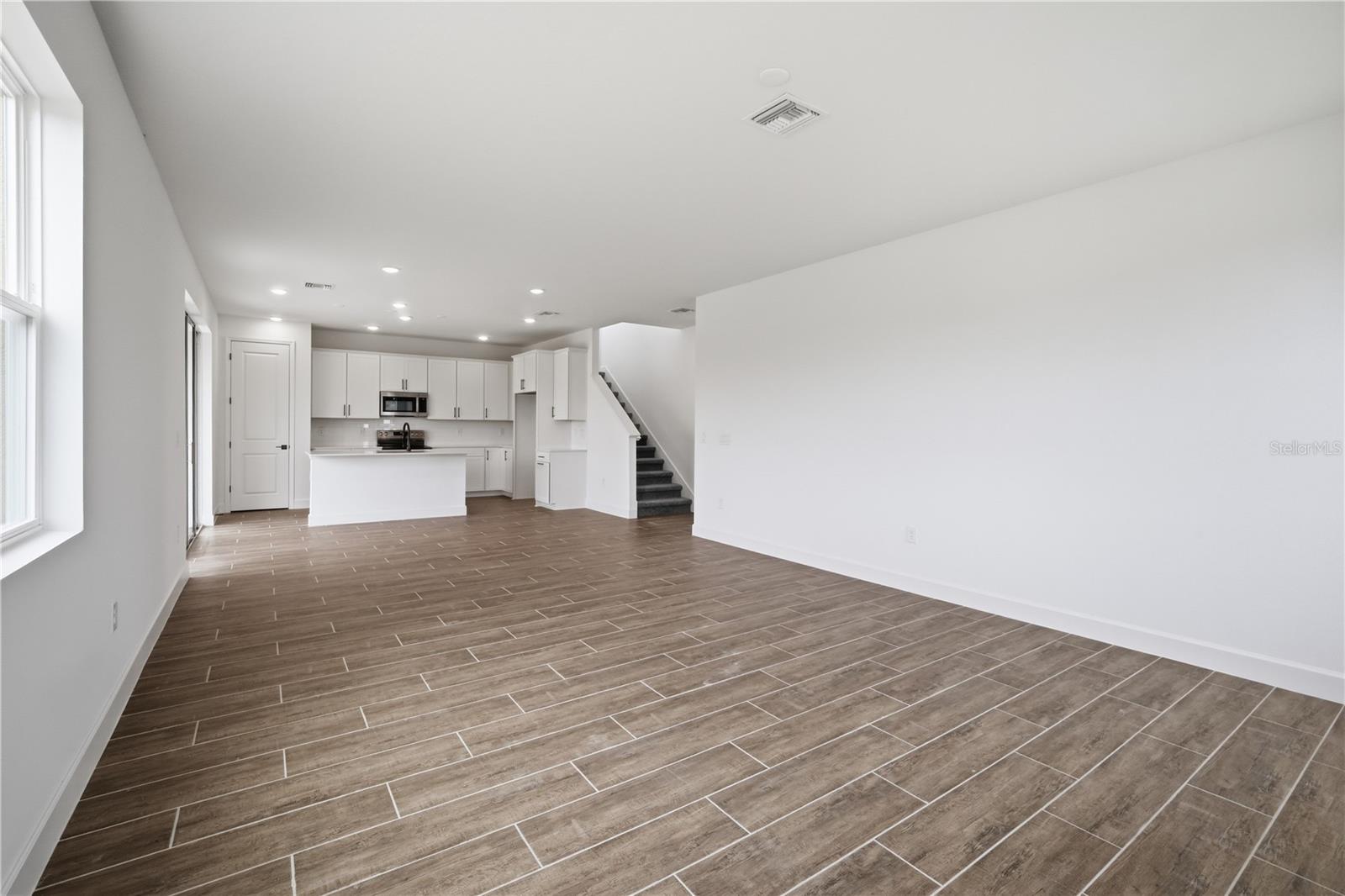 Single Family Residence at 14510 BANKS CT, PARRISH, photo 13 of 38