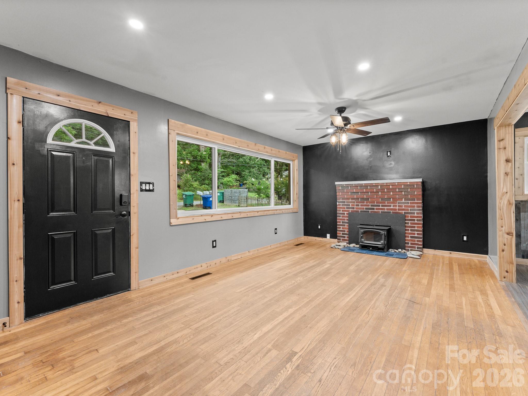 Single Family Residence at 10 Monte Vista Circle, Candler, photo 2 of 26