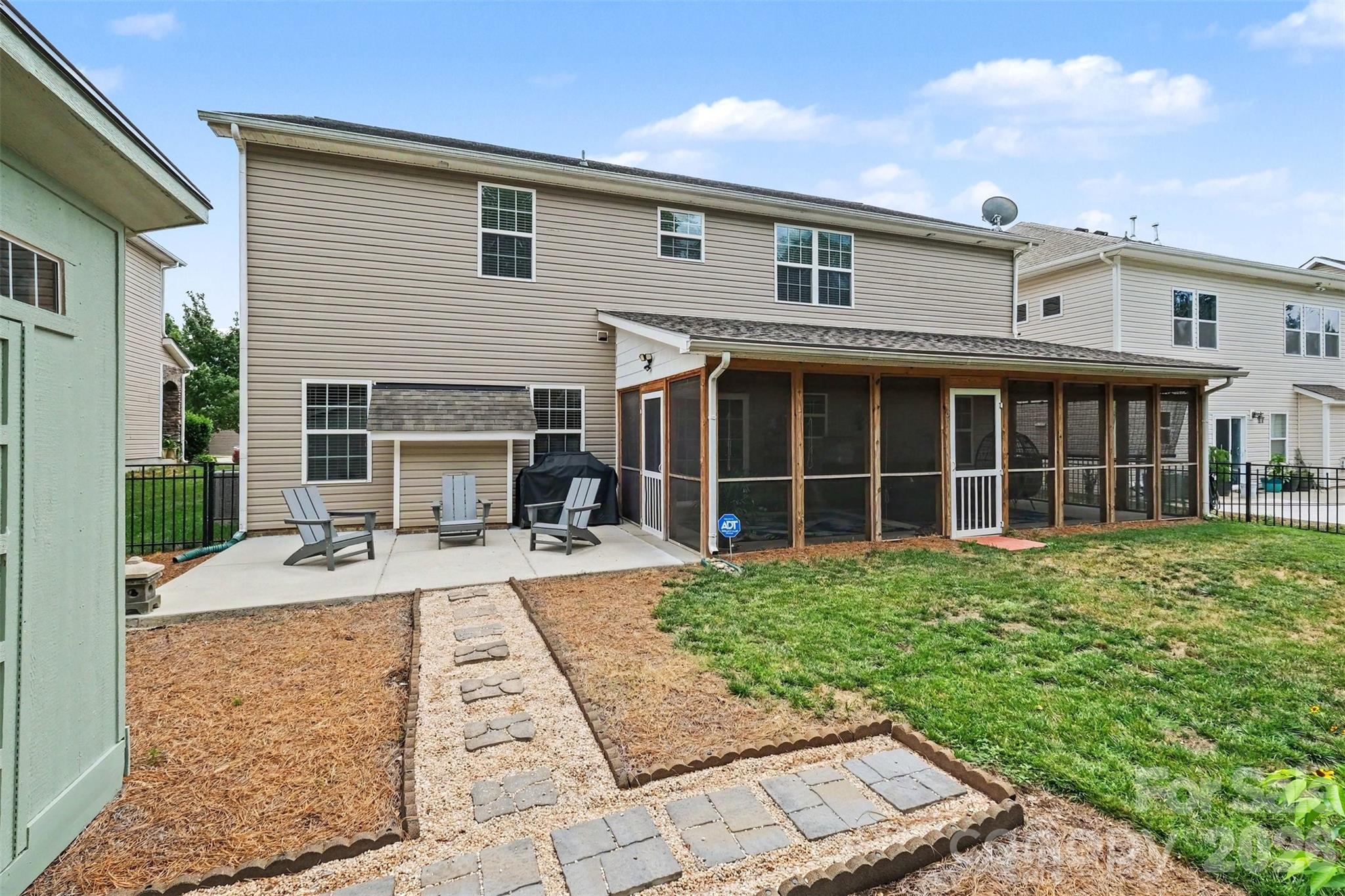 Single Family Residence at 10120 Shanaclear Avenue, Concord, photo 25 of 31