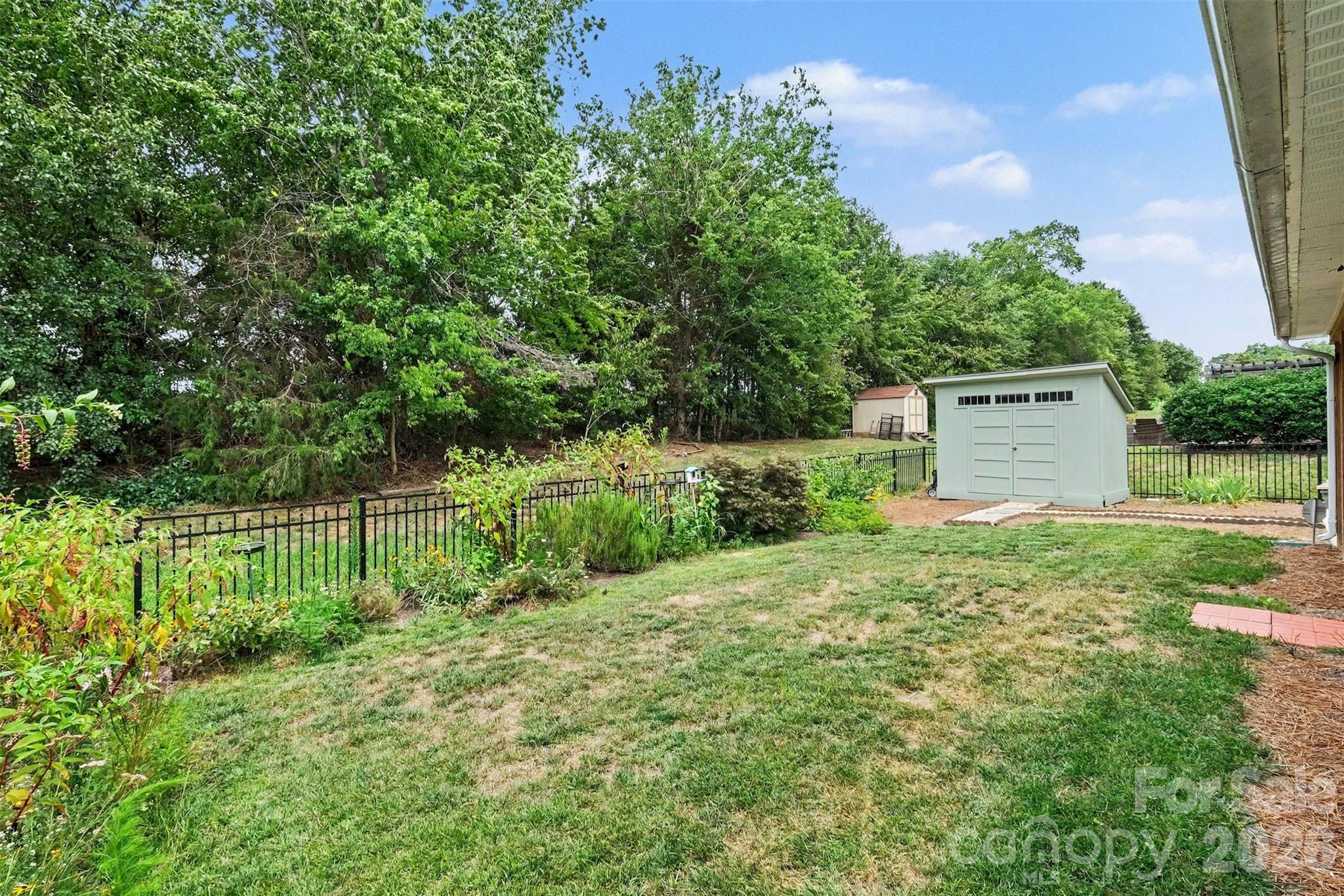 Single Family Residence at 10120 Shanaclear Avenue, Concord, photo 27 of 31