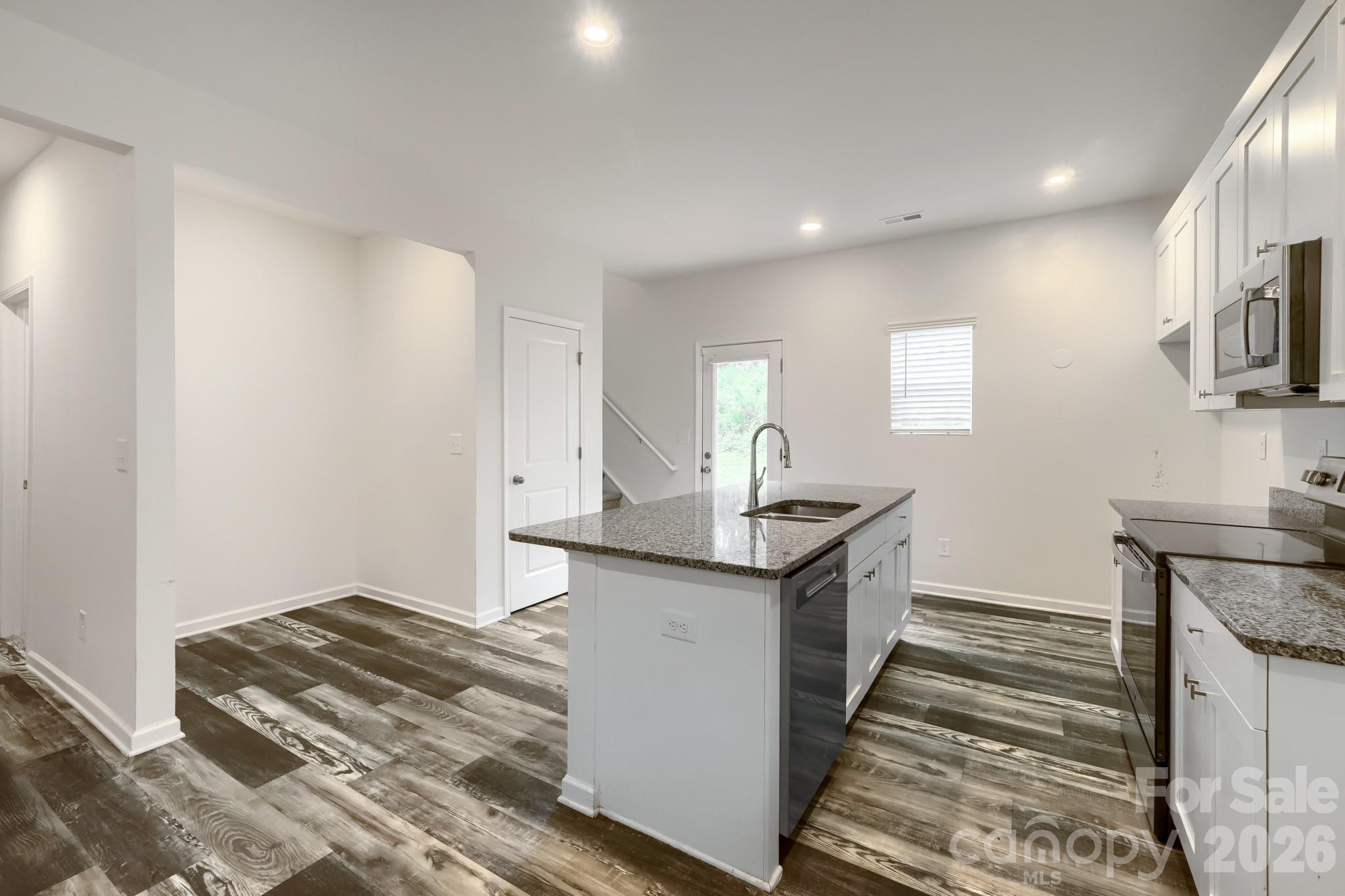 Kitchen - 244 Valleybrook Lane, Troutman